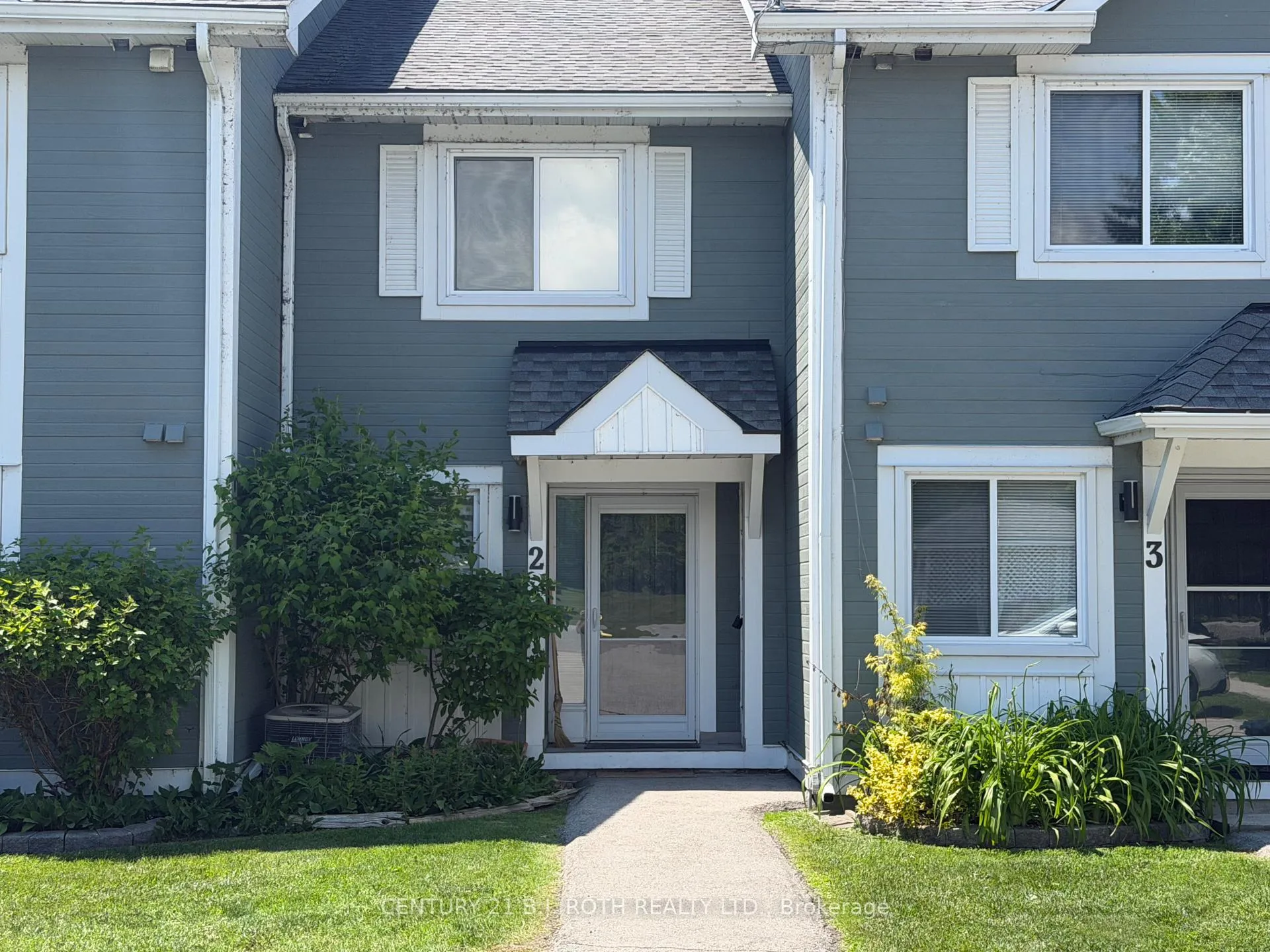 Photo of Unit 2, 2 Laguna Parkway