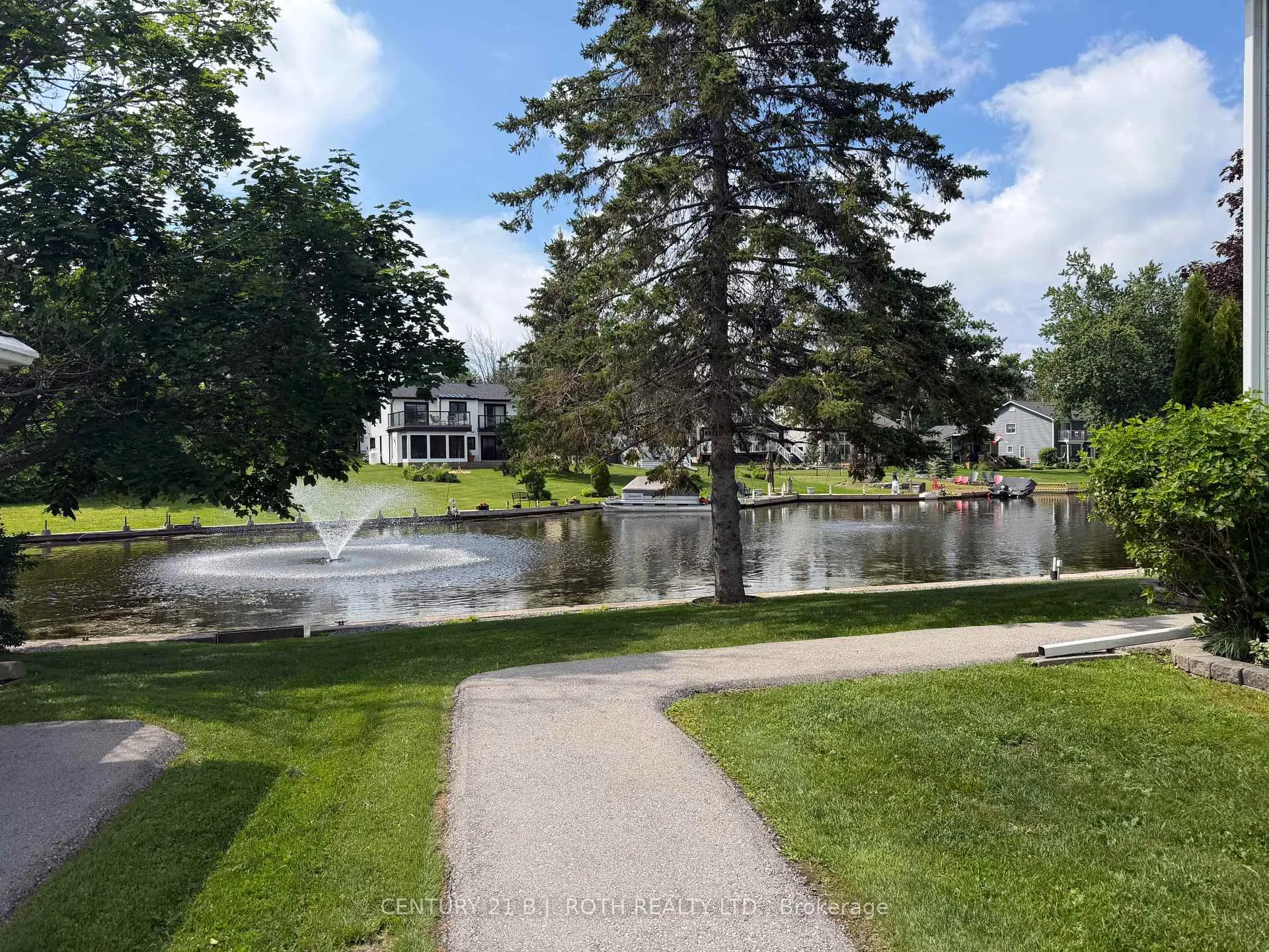 Photo 16 of Unit 2, 2 Laguna Parkway, Ramara, Brechin — HOMEH
