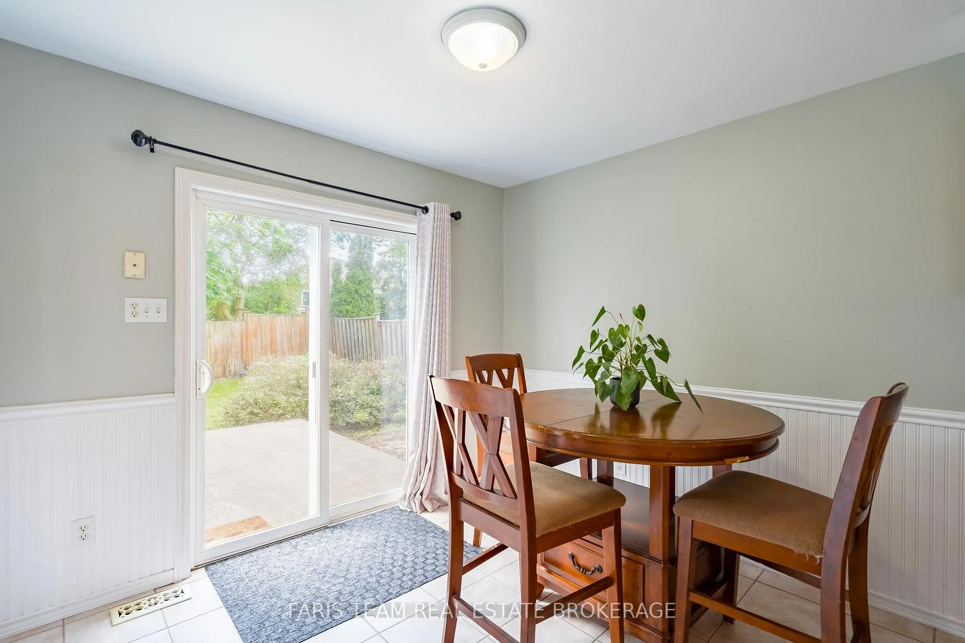 Photo 10 of 54 Bird Street, Barrie, Edgehill Drive — HOMEH