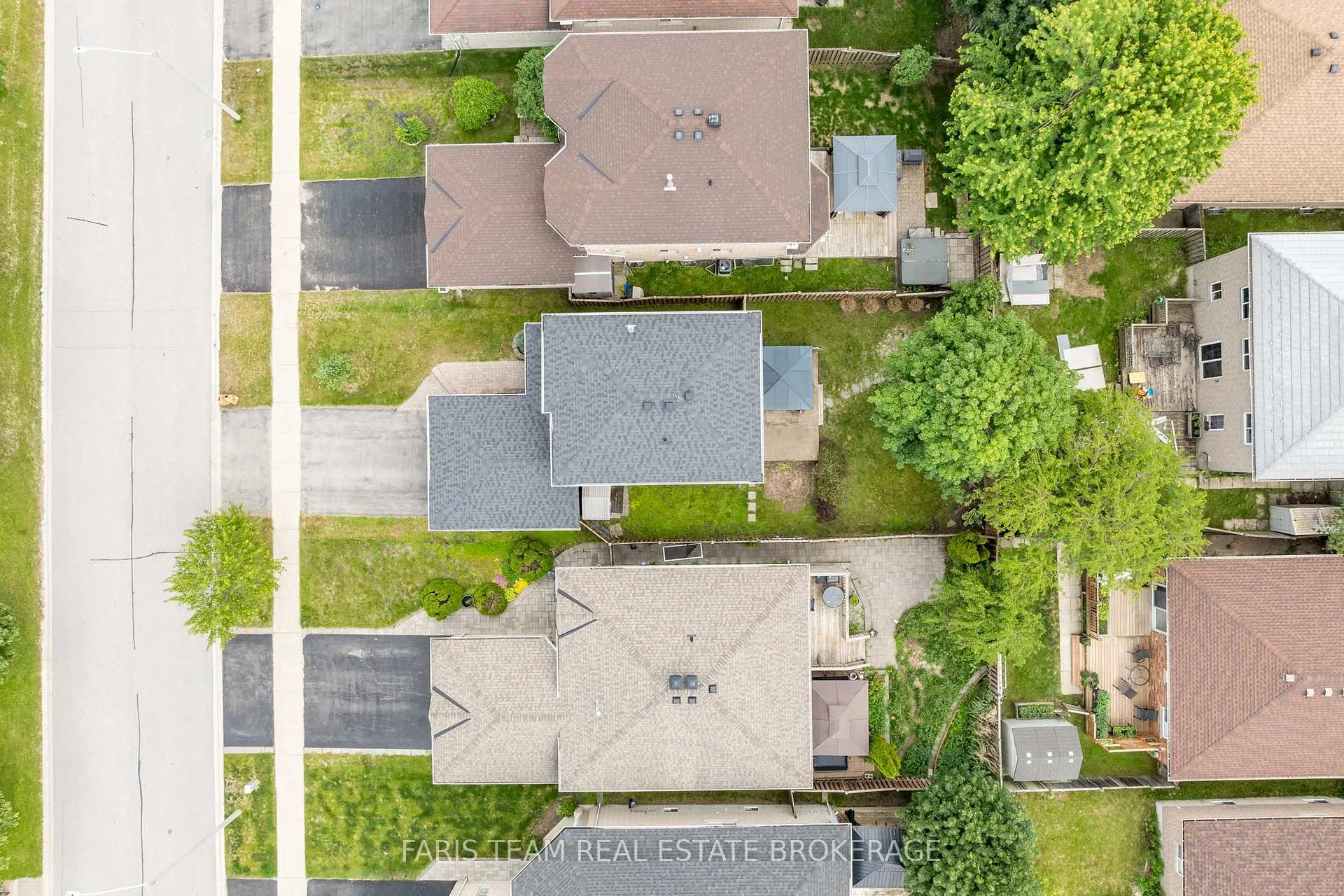 Photo 32 of 54 Bird Street, Barrie, Edgehill Drive — HOMEH