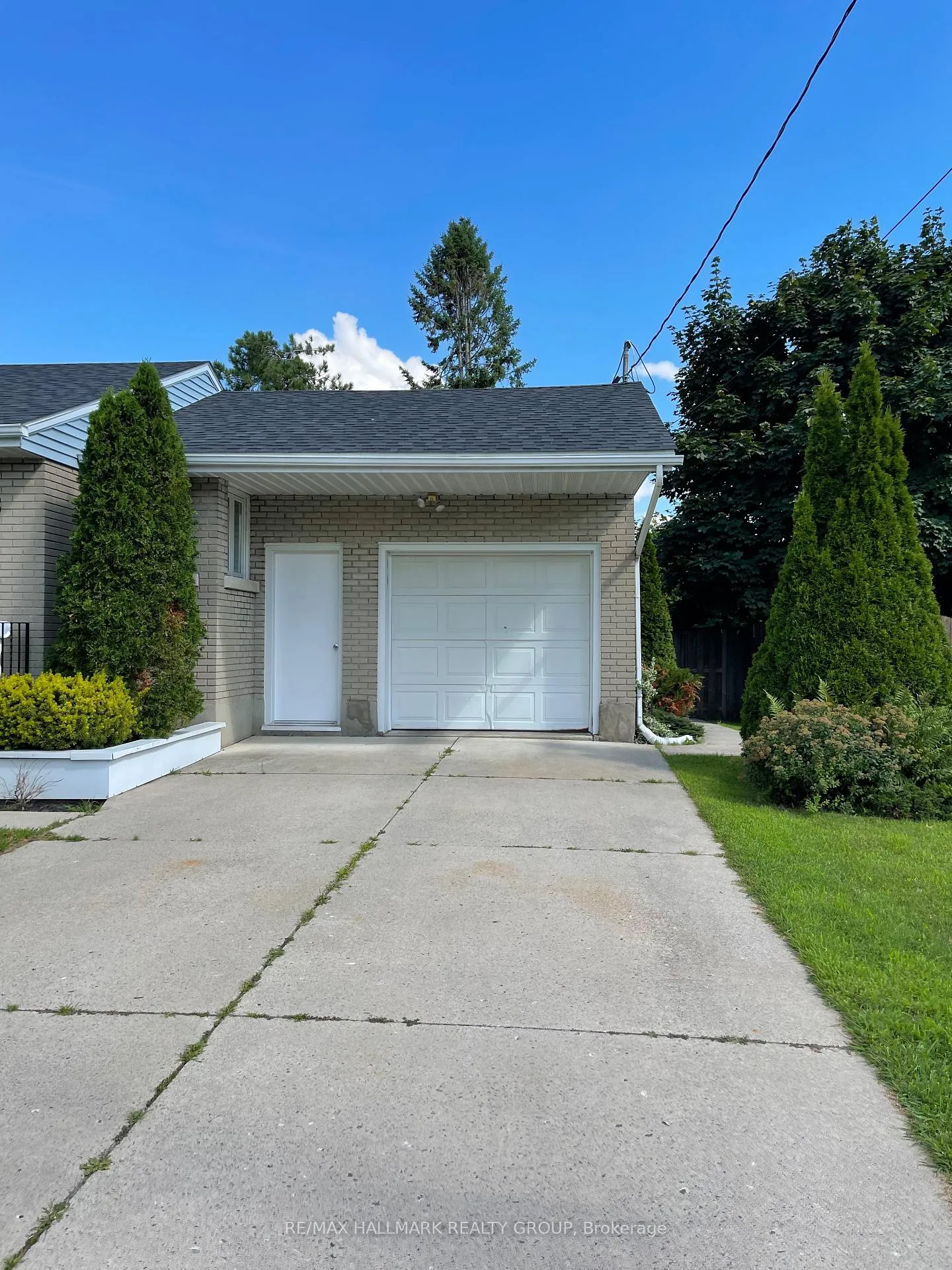 Photo 1 of 88 Hillcrest Drive, Brockville, Brockville — HOMEH