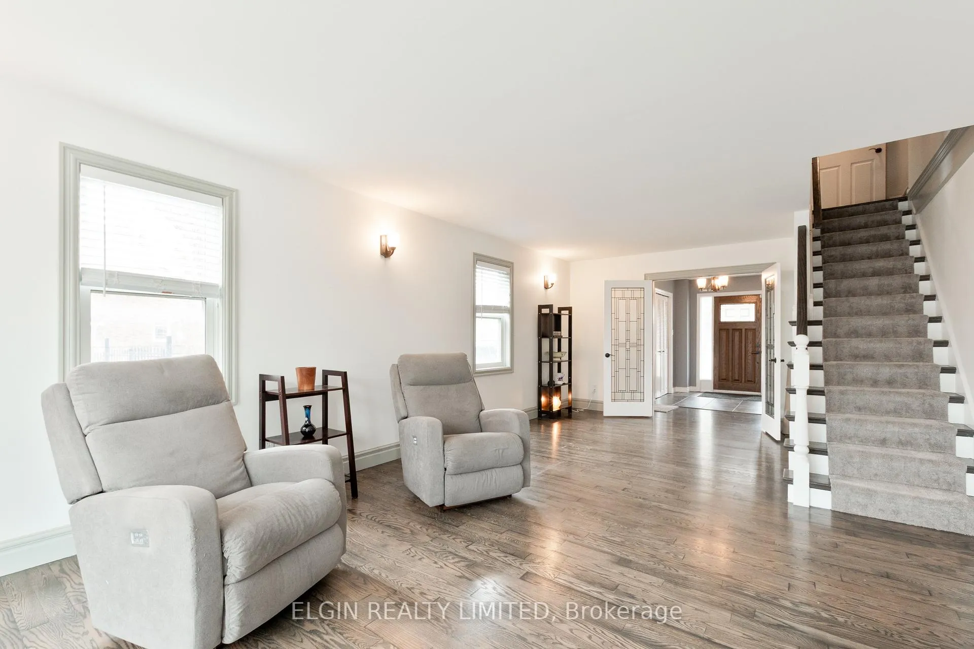 Photo 9 of 219 Sunset Drive, St. Thomas — HOMEH