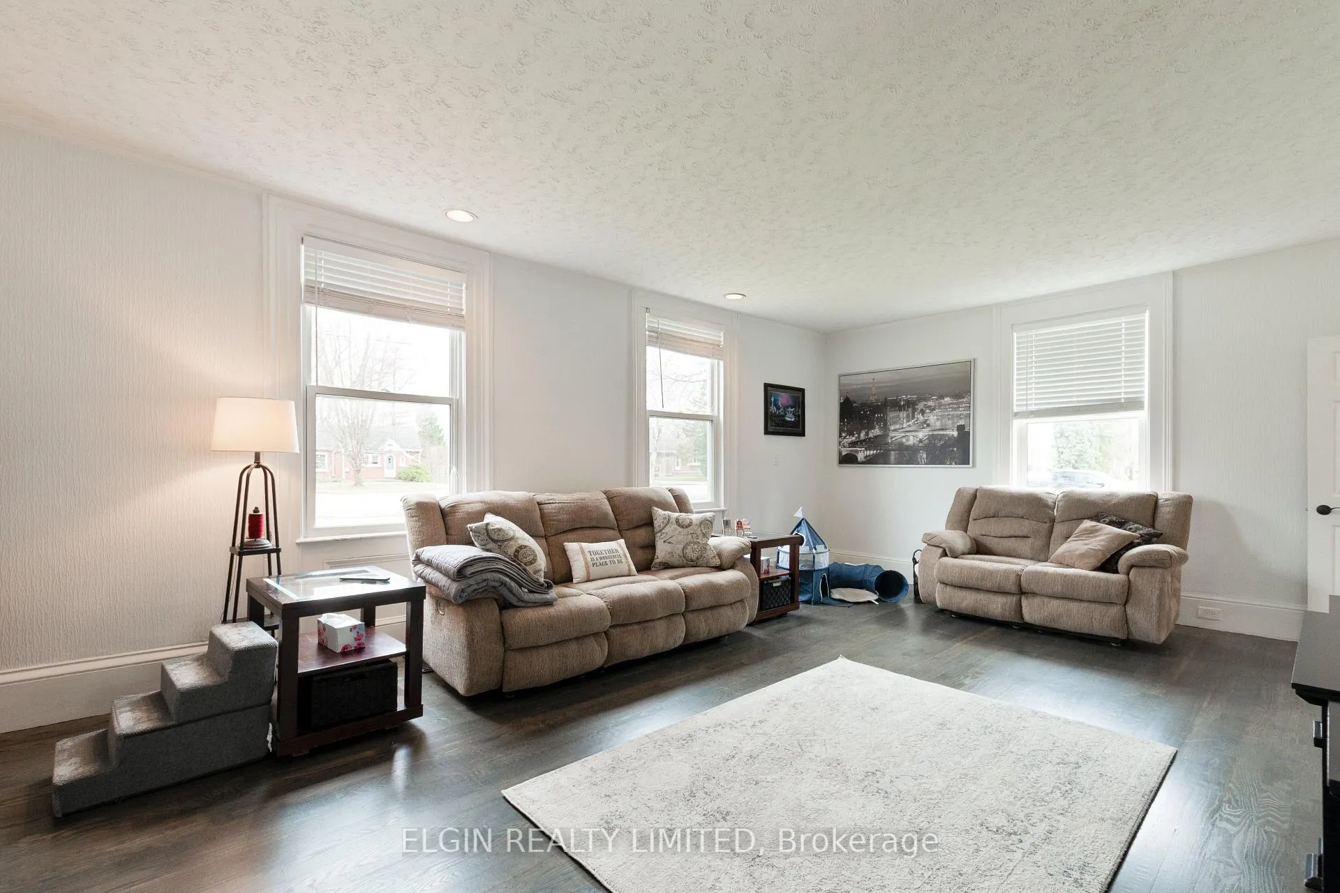 Photo 12 of 219 Sunset Drive, St. Thomas — HOMEH