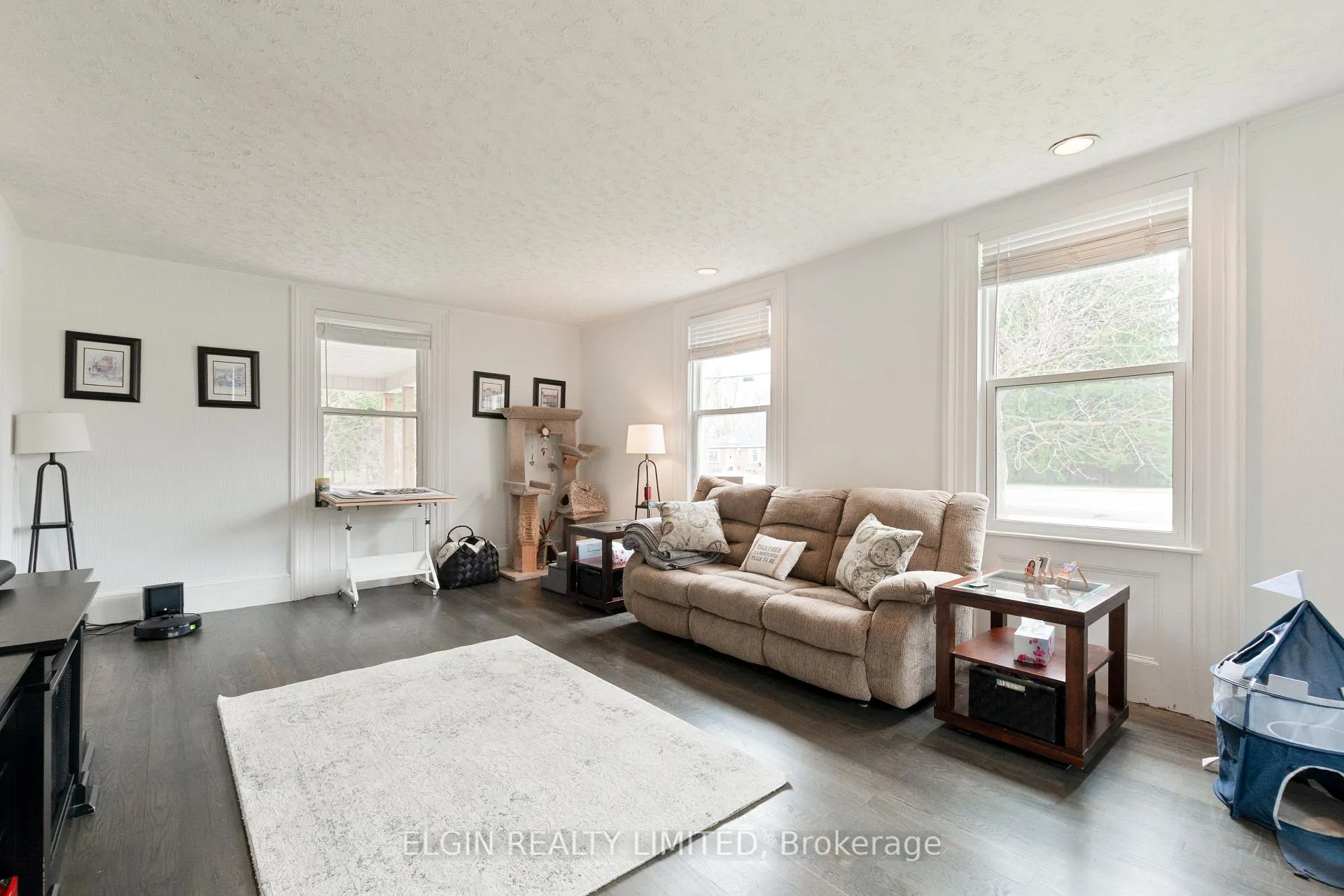 Photo 13 of 219 Sunset Drive, St. Thomas — HOMEH
