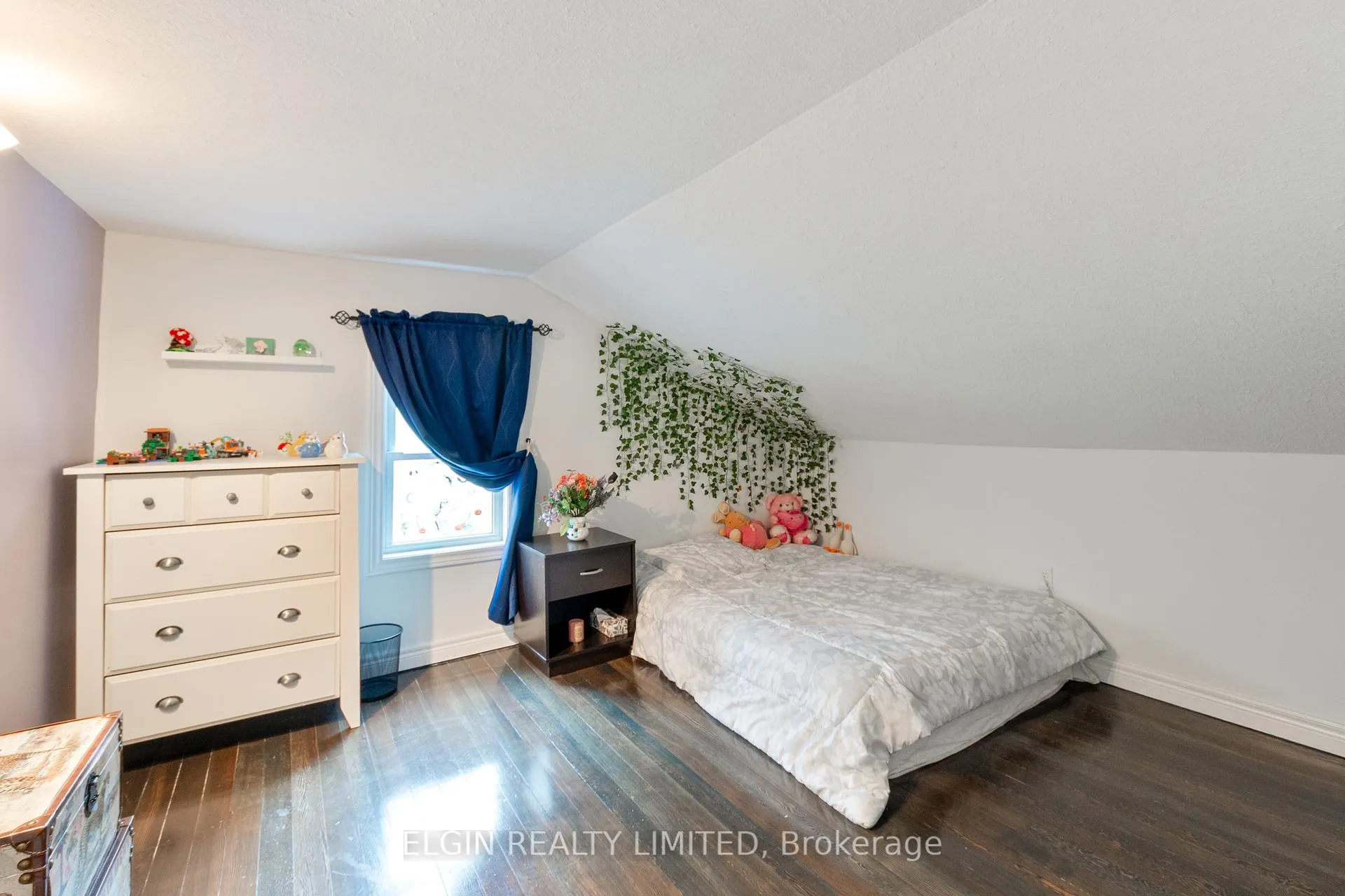 Photo 31 of 219 Sunset Drive, St. Thomas — HOMEH