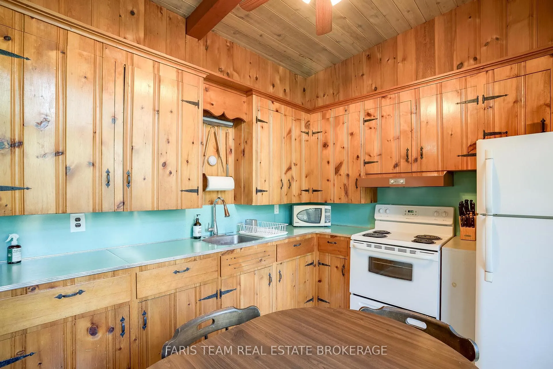 Photo 9 of 34 Quesnelle Drive, Tiny, Rural Tiny — HOMEH