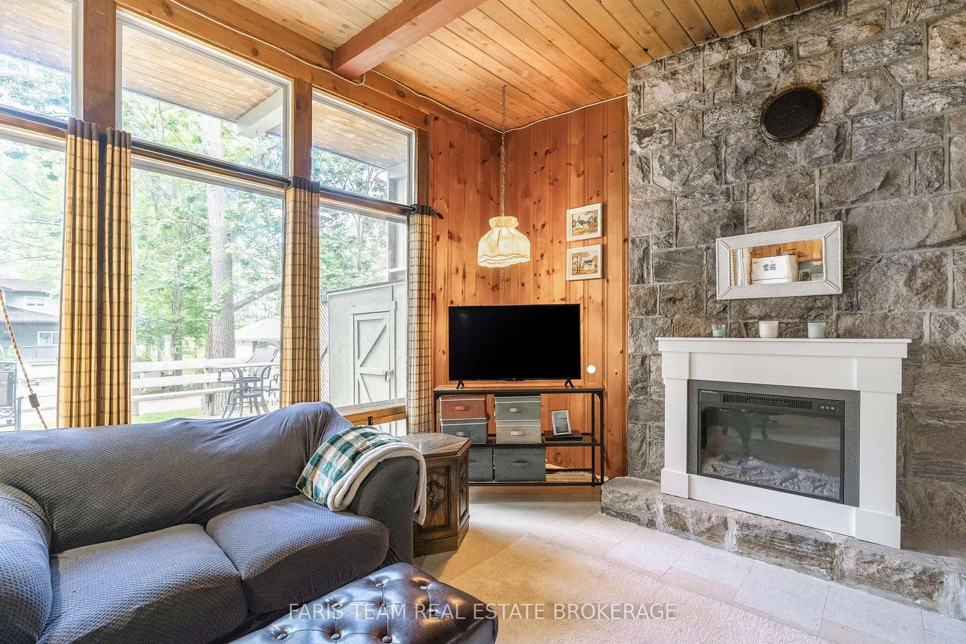 Photo 14 of 34 Quesnelle Drive, Tiny, Rural Tiny — HOMEH