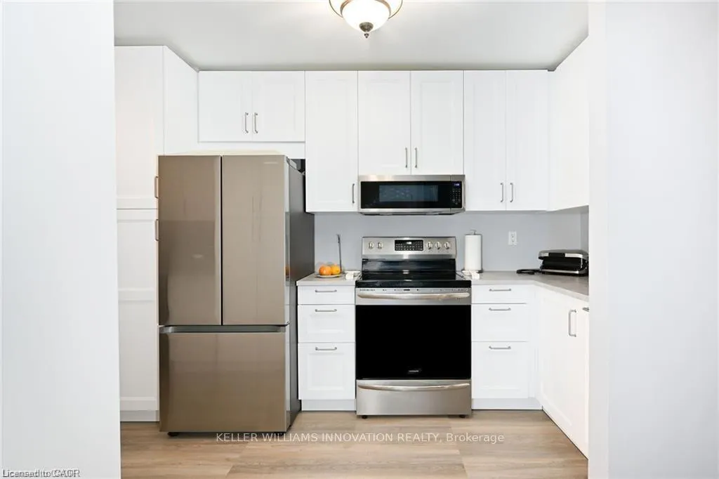 Photo 4 of 8 Buss Court, Thorold, Confederation Heights — HOMEH