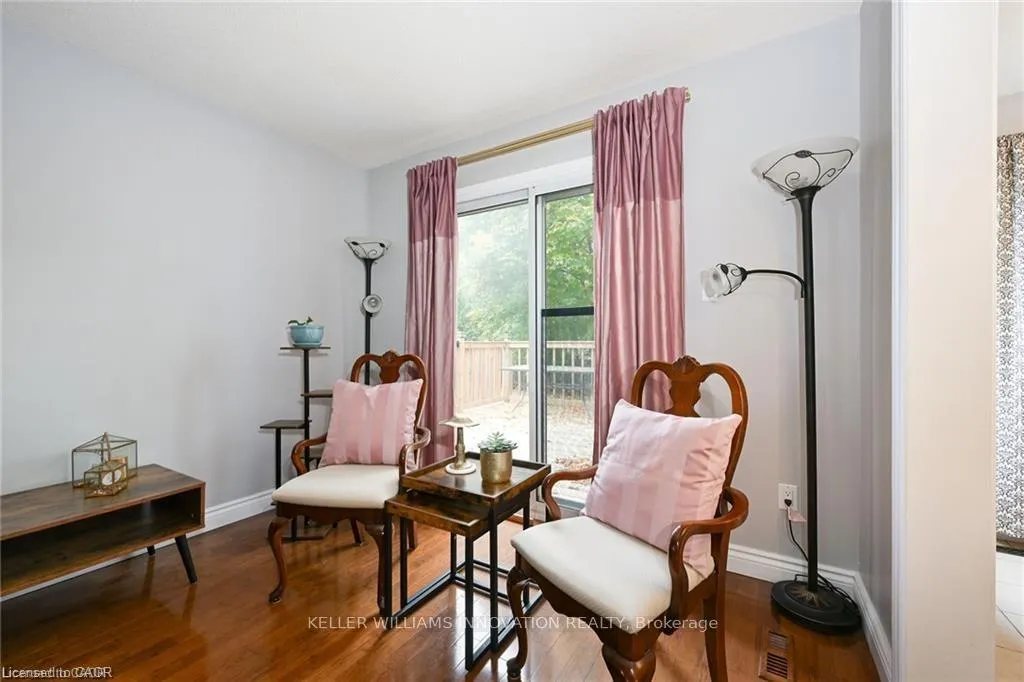 Photo 10 of 8 Buss Court, Thorold, Confederation Heights — HOMEH