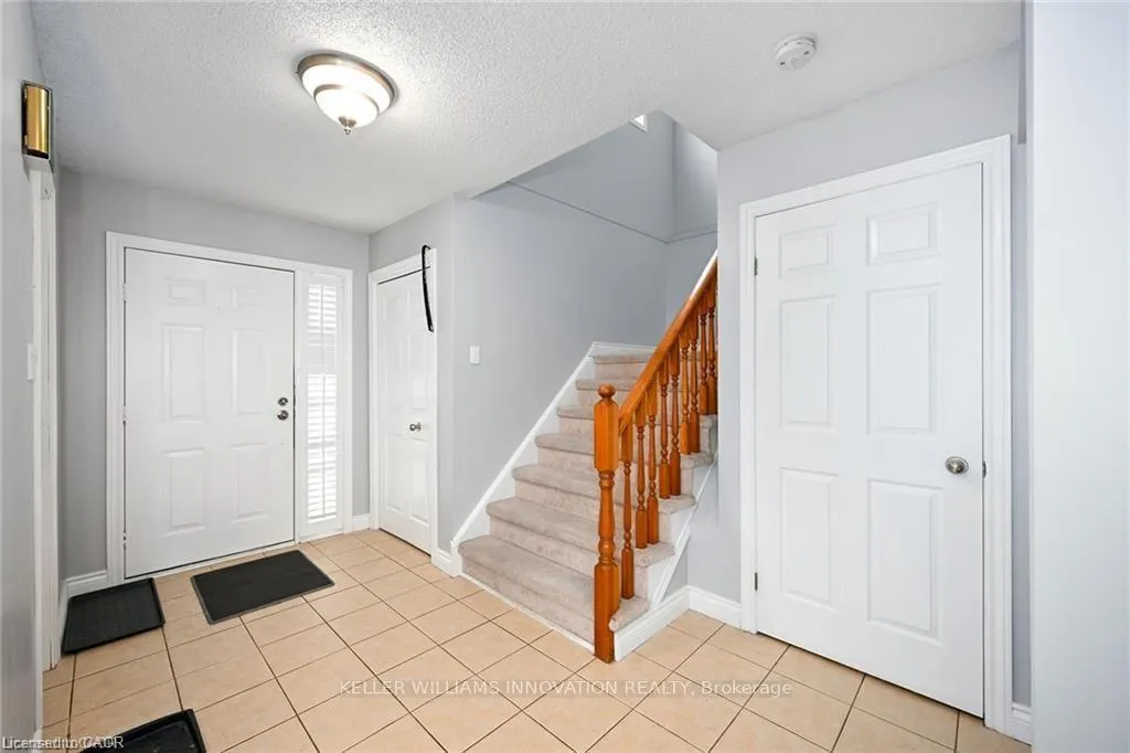 Photo 13 of 8 Buss Court, Thorold, Confederation Heights — HOMEH