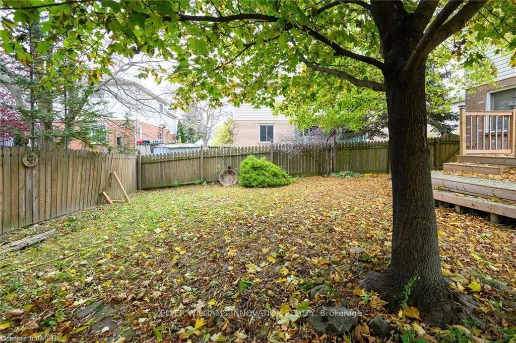 Photo 42 of 8 Buss Court, Thorold, Confederation Heights — HOMEH