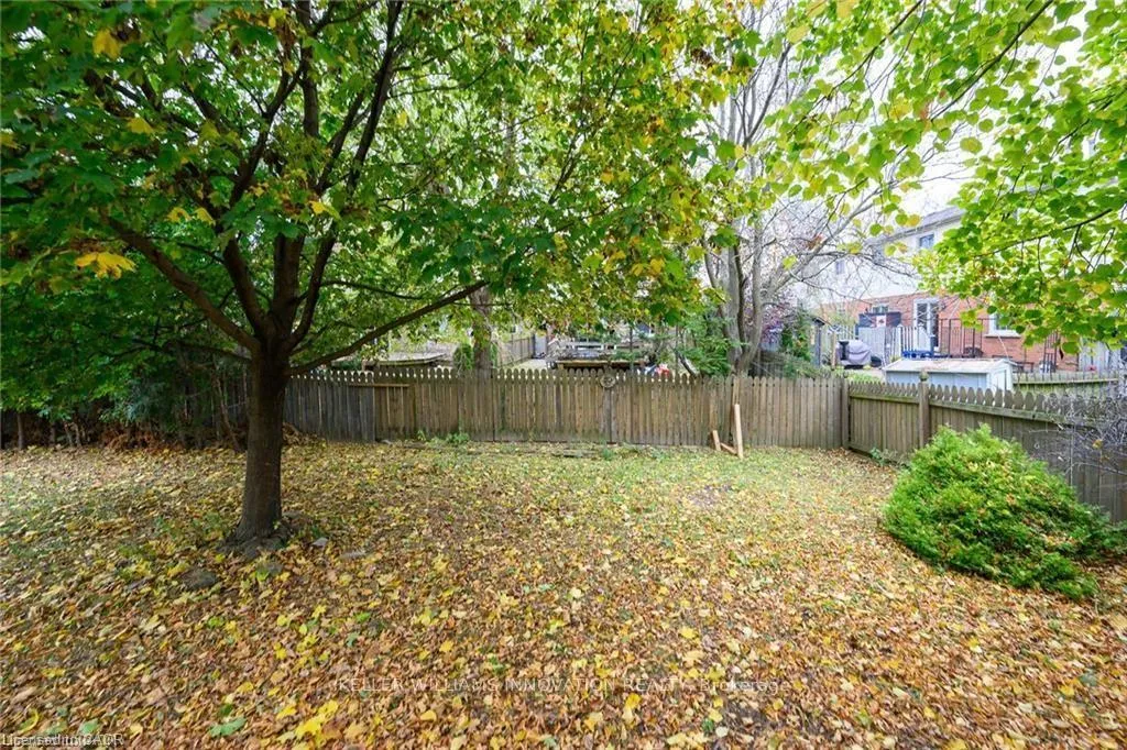 Photo 43 of 8 Buss Court, Thorold, Confederation Heights — HOMEH