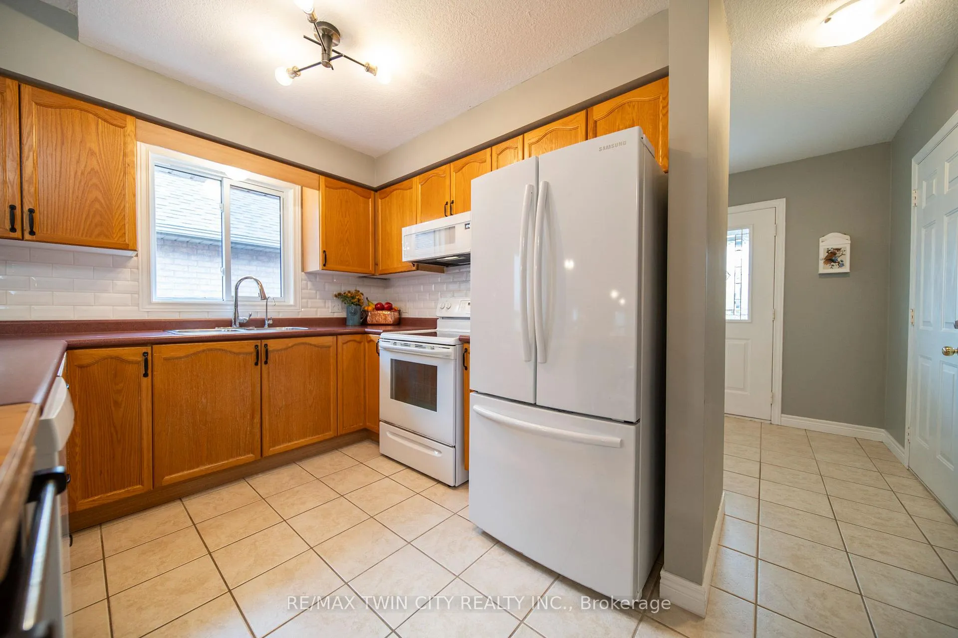 Photo 14 of 12 Stiefelmeyer Crescent, Wilmot — HOMEH