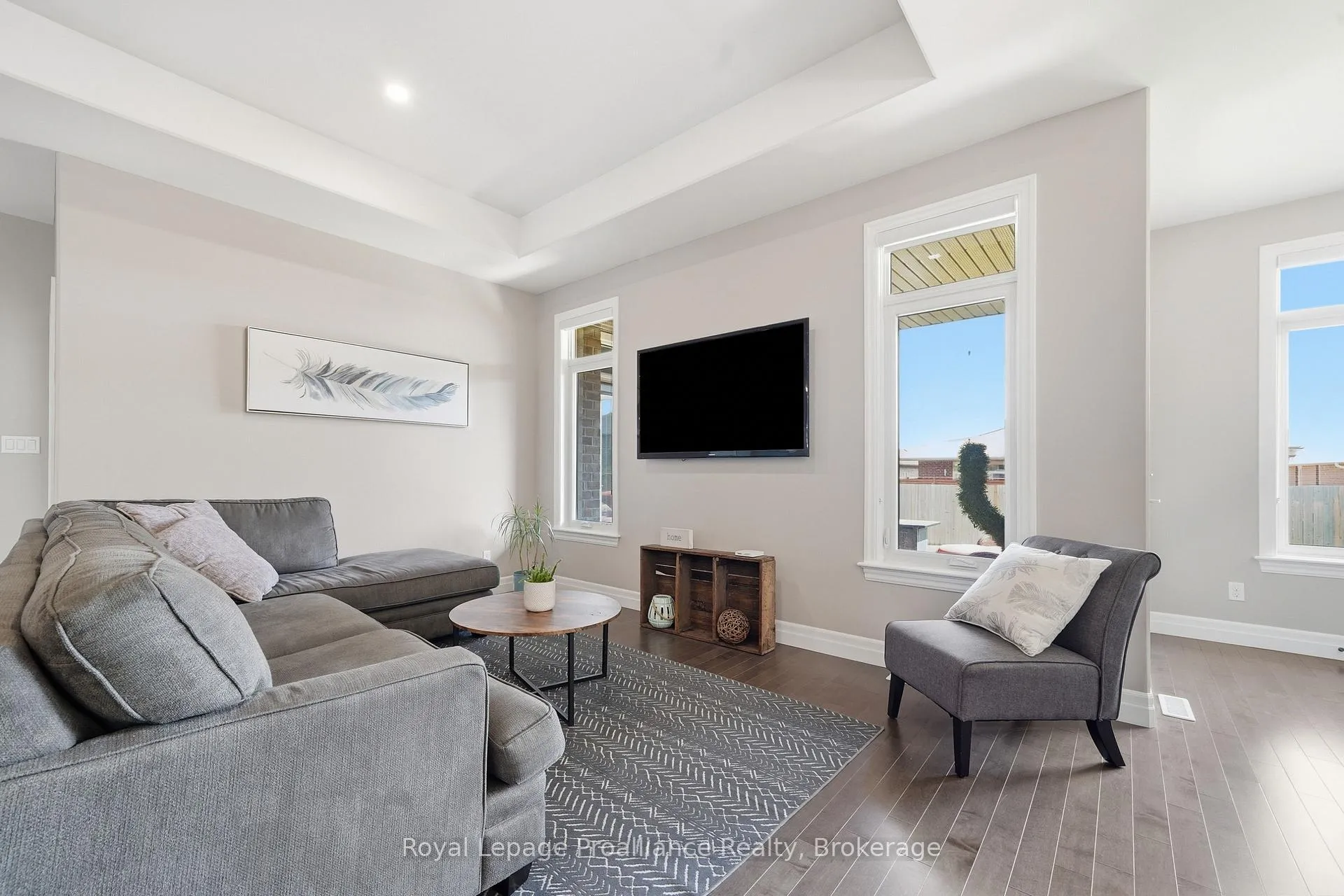 Photo 10 of 5 Bel Air Crescent, Quinte West, Murray Ward — HOMEH