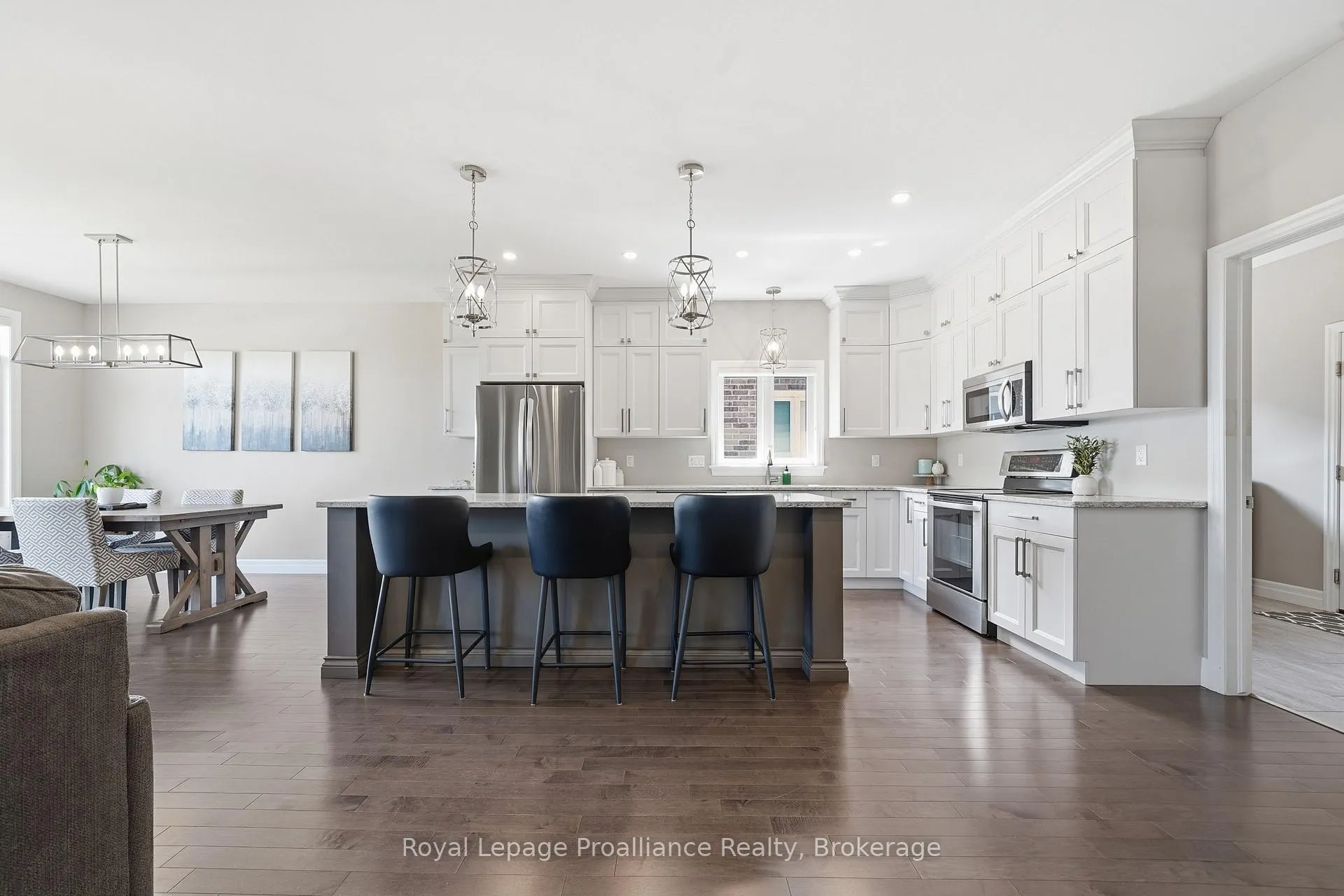 Photo 13 of 5 Bel Air Crescent, Quinte West, Murray Ward — HOMEH