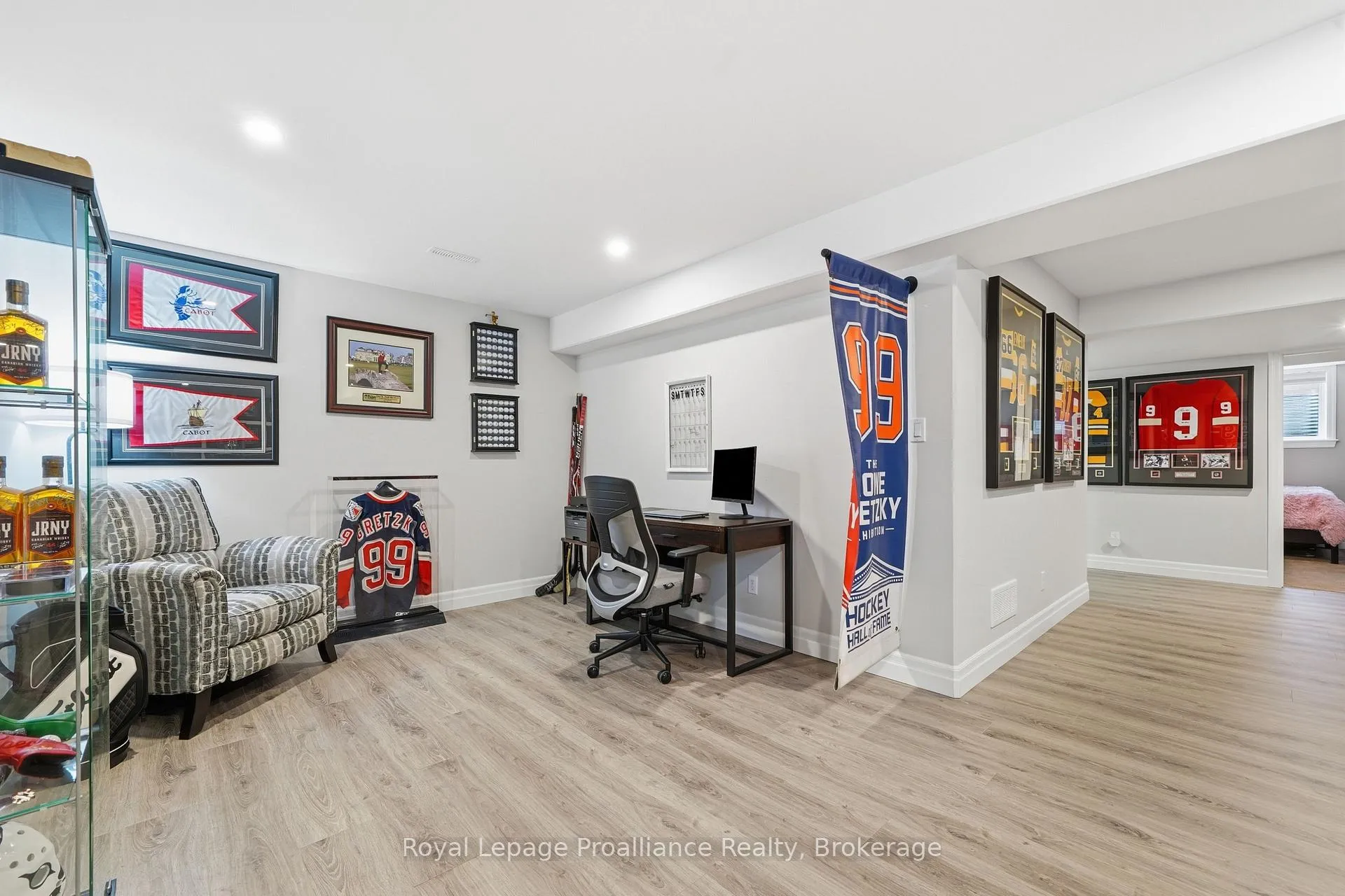 Photo 28 of 5 Bel Air Crescent, Quinte West, Murray Ward — HOMEH