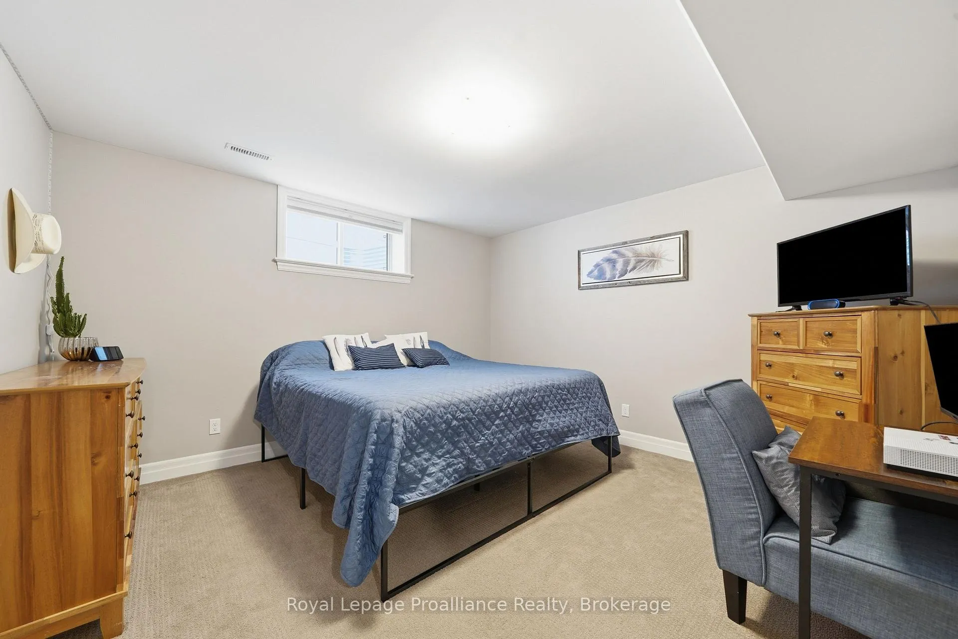 Photo 31 of 5 Bel Air Crescent, Quinte West, Murray Ward — HOMEH