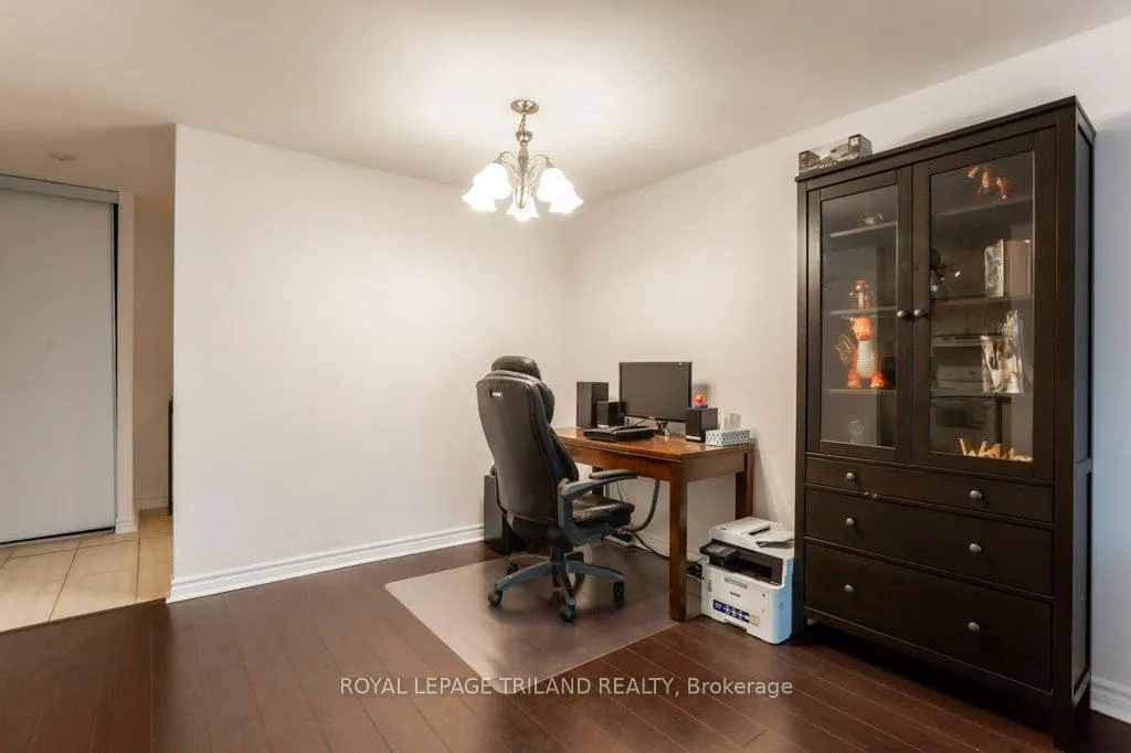 Photo 9 of Unit 1002, 55 Green Valley Drive, Kitchener, Pioneer Park — HOMEH