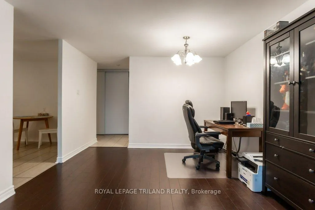 Photo 10 of Unit 1002, 55 Green Valley Drive, Kitchener, Pioneer Park — HOMEH