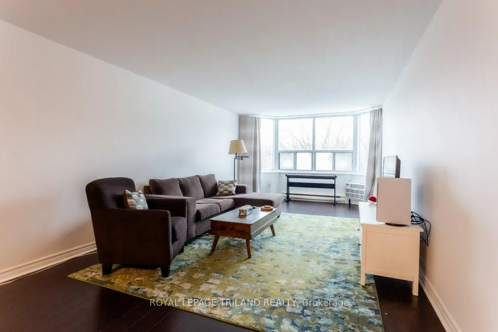 Photo 11 of Unit 1002, 55 Green Valley Drive, Kitchener, Pioneer Park — HOMEH