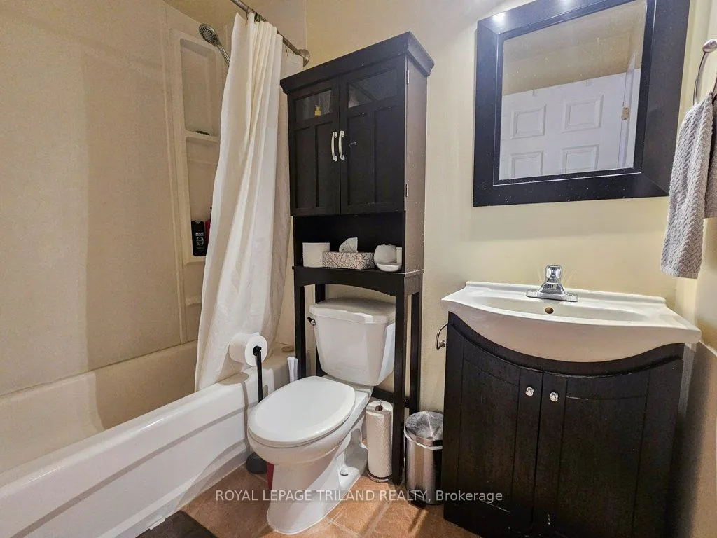Photo 19 of Unit 1002, 55 Green Valley Drive, Kitchener, Pioneer Park — HOMEH