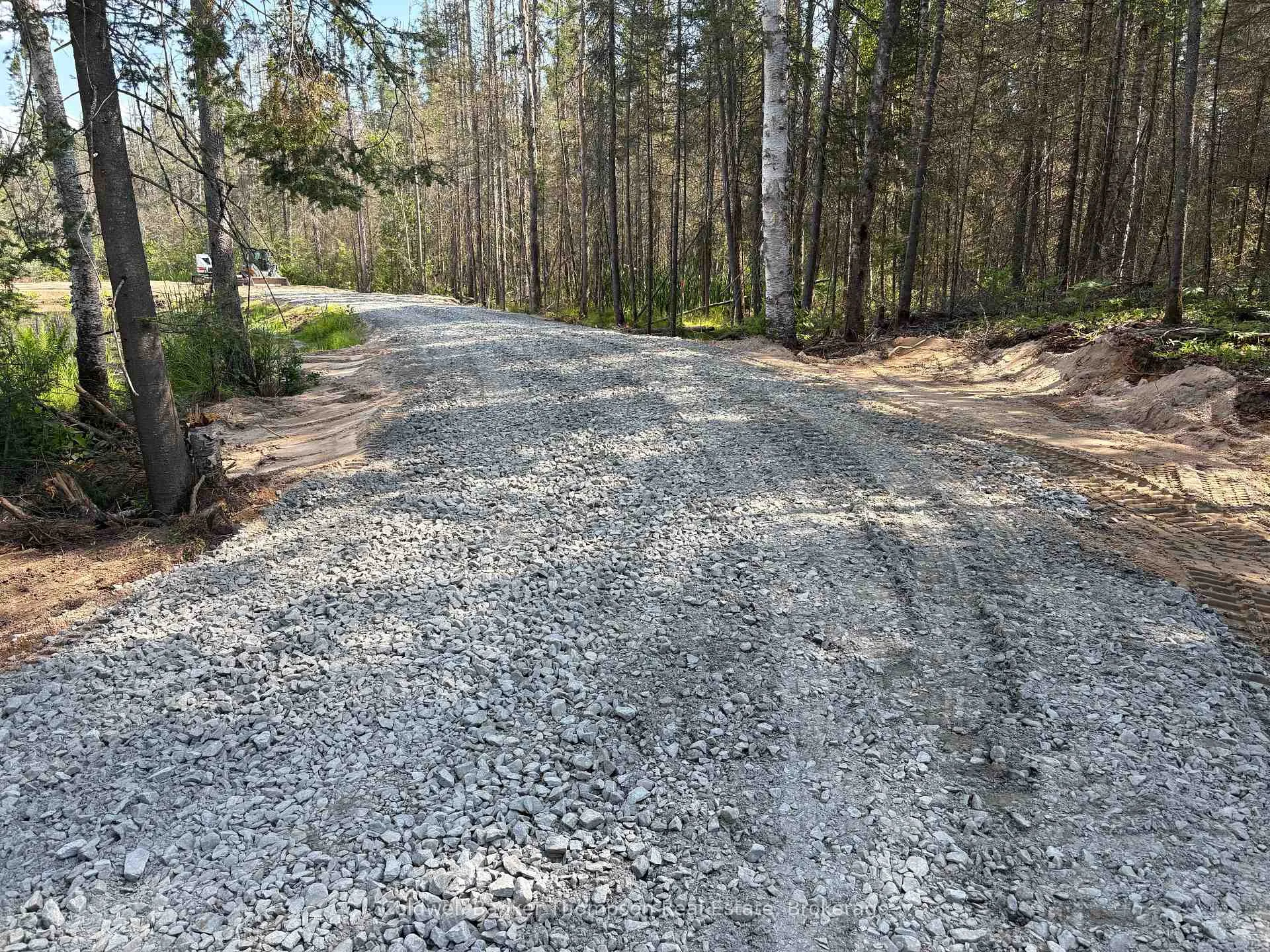 Photo 4 of 812 Sand Hill Road, Joly — HOMEH