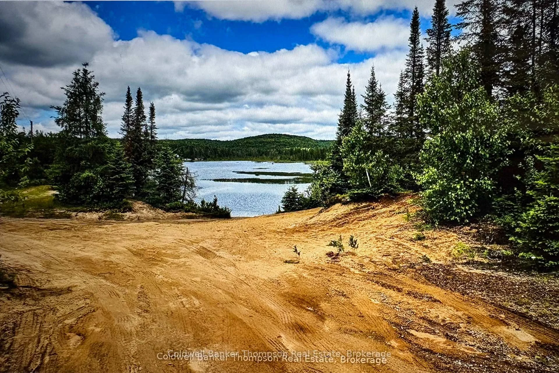 Photo 5 of 812 Sand Hill Road, Joly — HOMEH