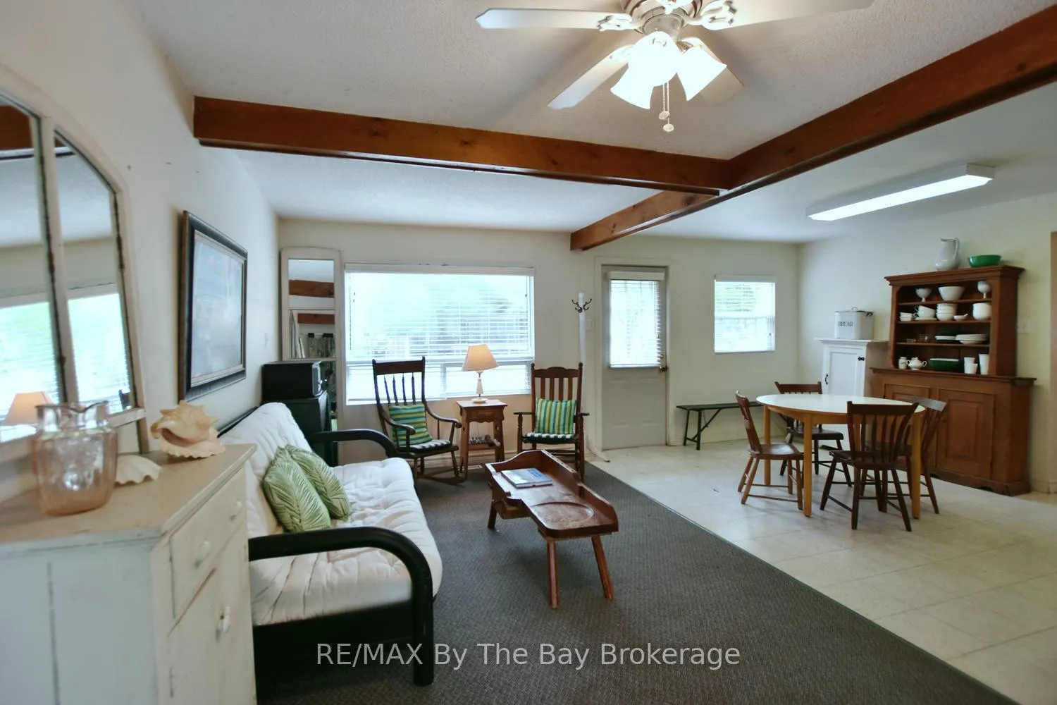 Photo 5 of 13 5th Lane, Wasaga Beach — HOMEH