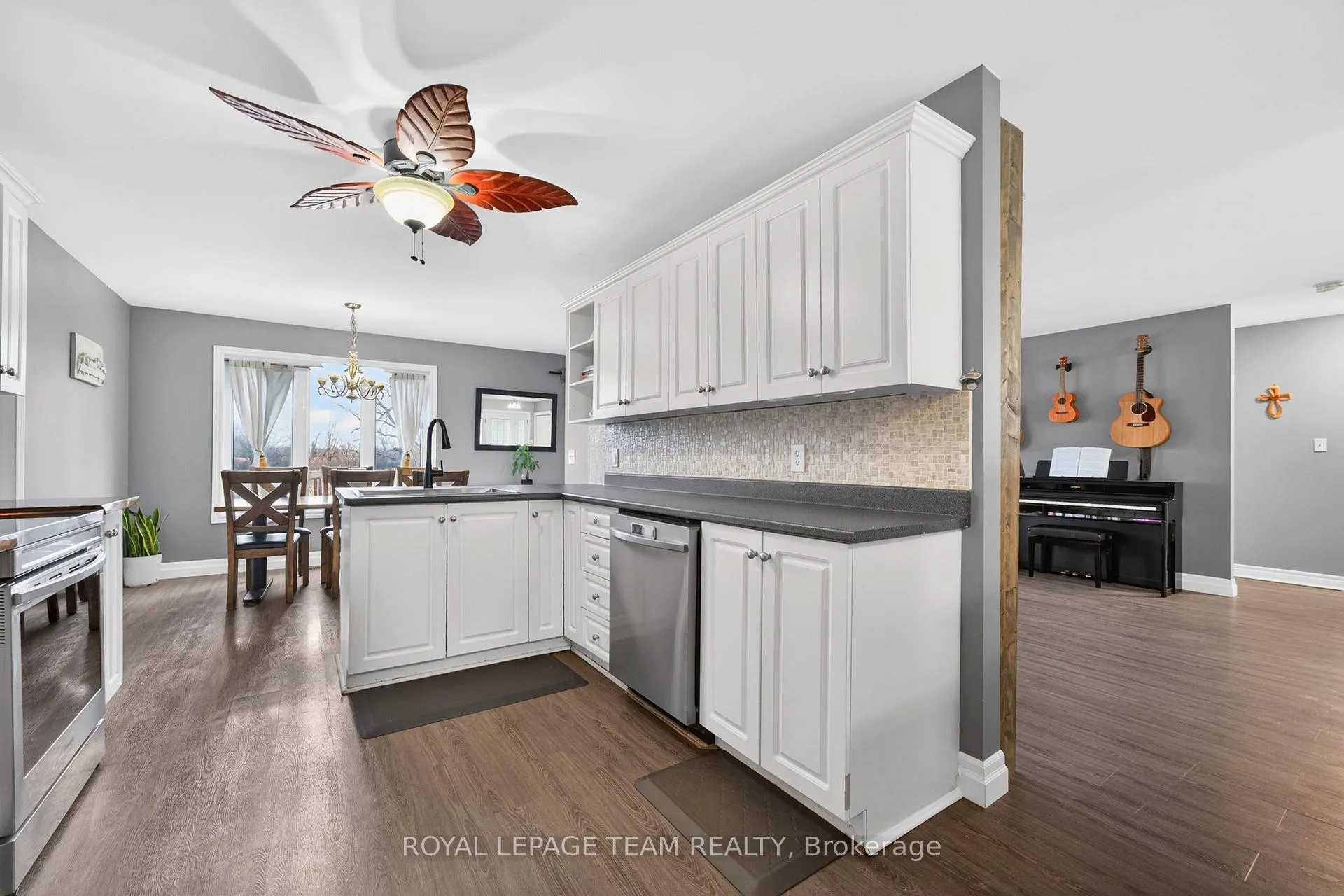 Photo 19 of 281 Bristow Dr, Montague, Montague Twp — HOMEH