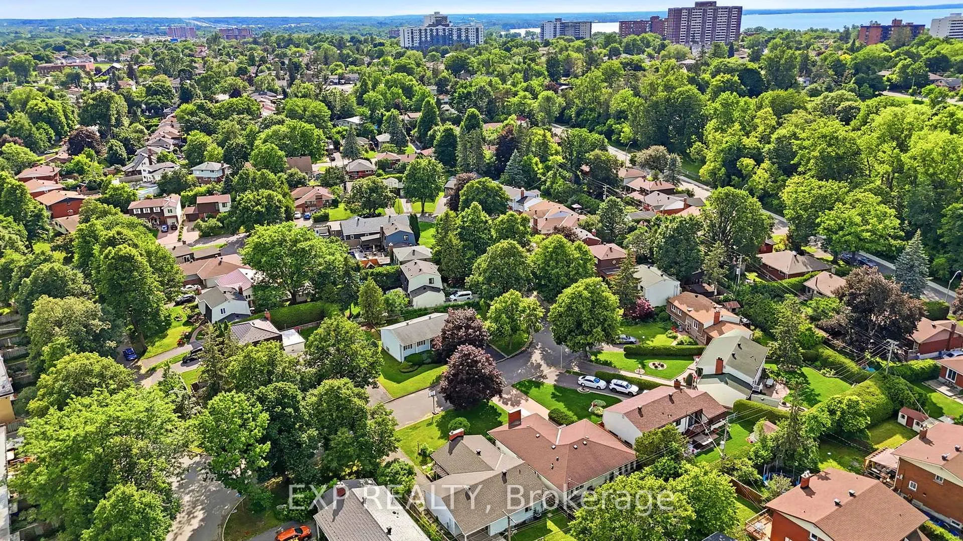 Photo 34 of 956 Gold Crescent, Ottawa, Queensway Terrace North — HOMEH