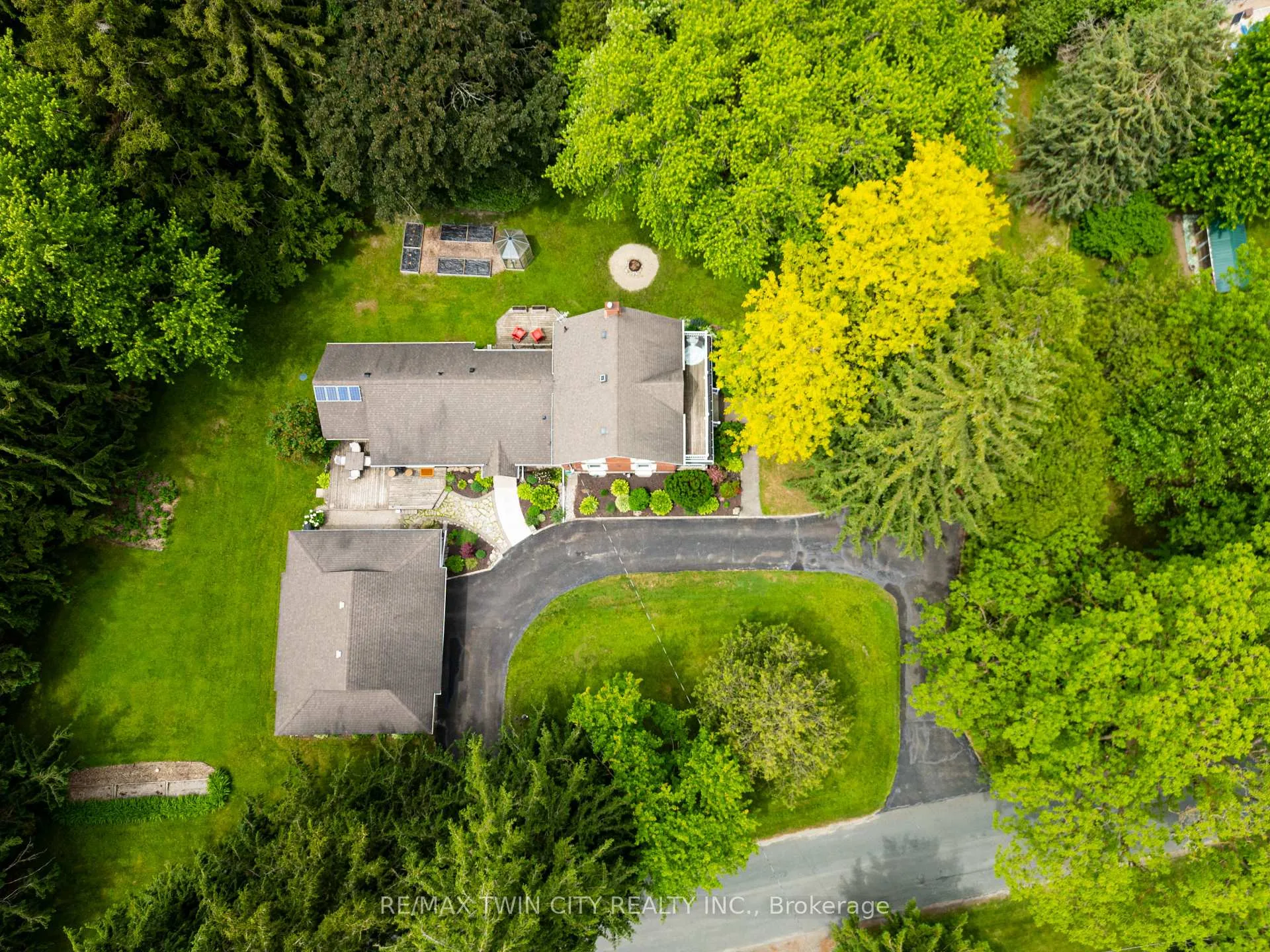 Photo 3 of 2870 Forest Road, Perth East, North Easthope — HOMEH