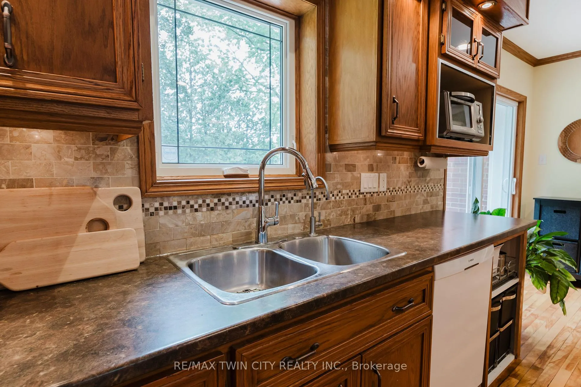 Photo 9 of 2870 Forest Road, Perth East, North Easthope — HOMEH