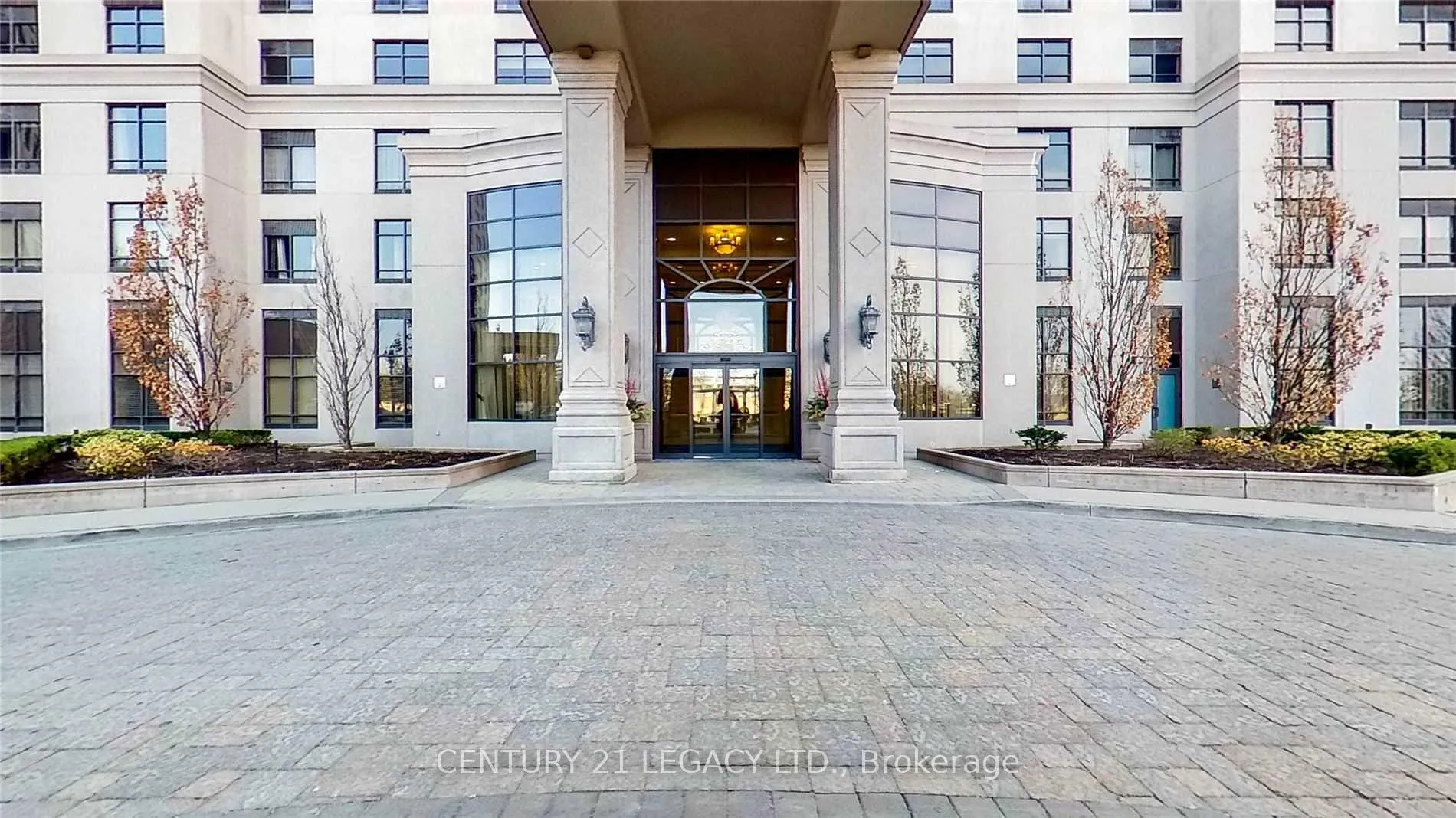 Photo 2 of Unit 1503, 9245 Jane Street, Vaughan, Maple — HOMEH