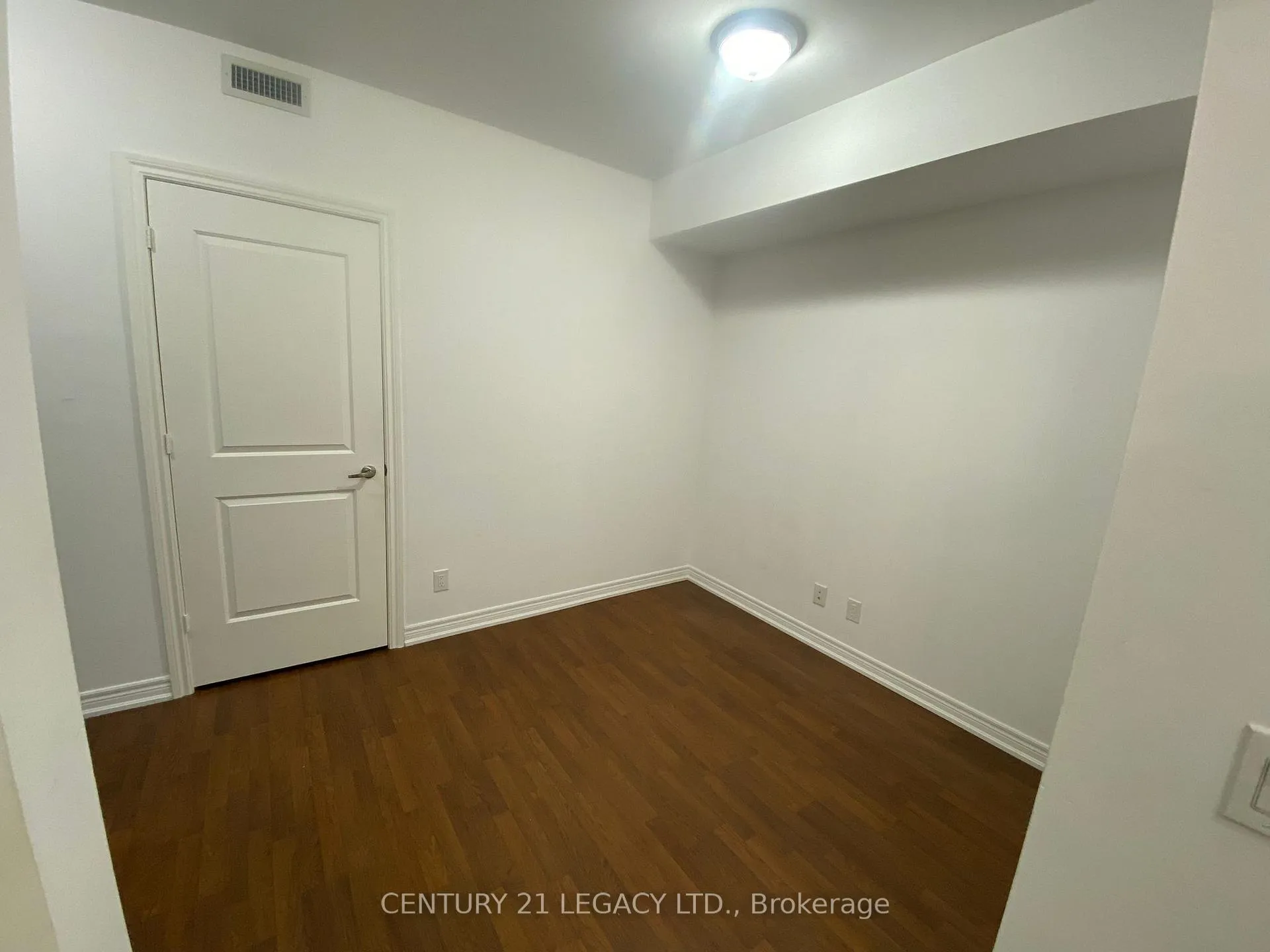 Photo 14 of Unit 1503, 9245 Jane Street, Vaughan, Maple — HOMEH
