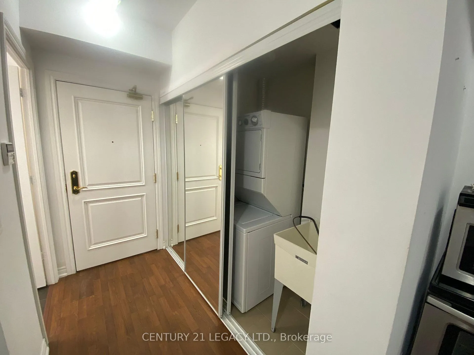 Photo 15 of Unit 1503, 9245 Jane Street, Vaughan, Maple — HOMEH