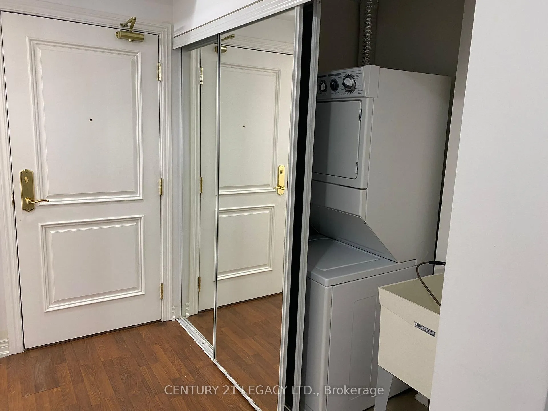 Photo 16 of Unit 1503, 9245 Jane Street, Vaughan, Maple — HOMEH