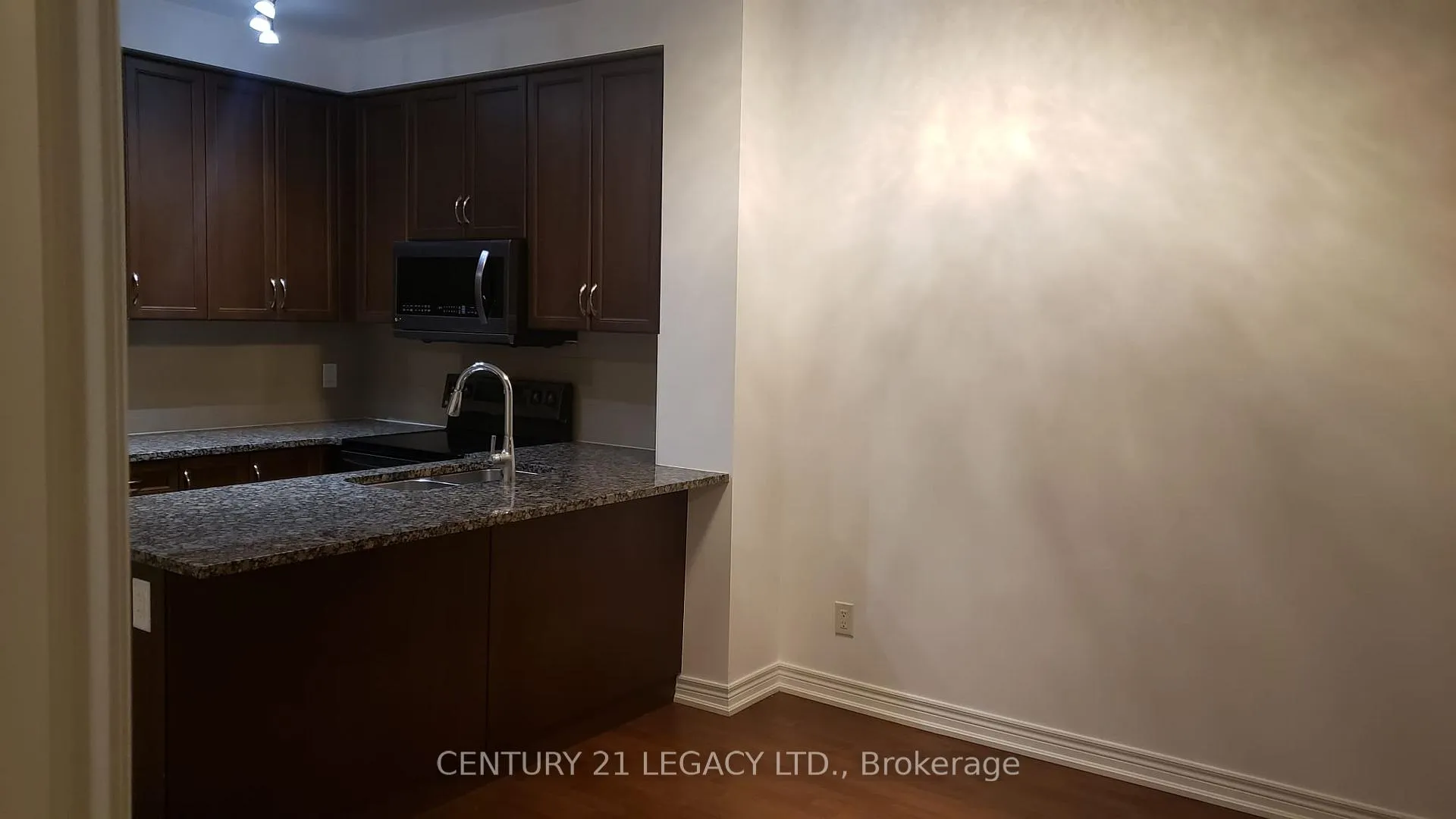 Photo 19 of Unit 1503, 9245 Jane Street, Vaughan, Maple — HOMEH