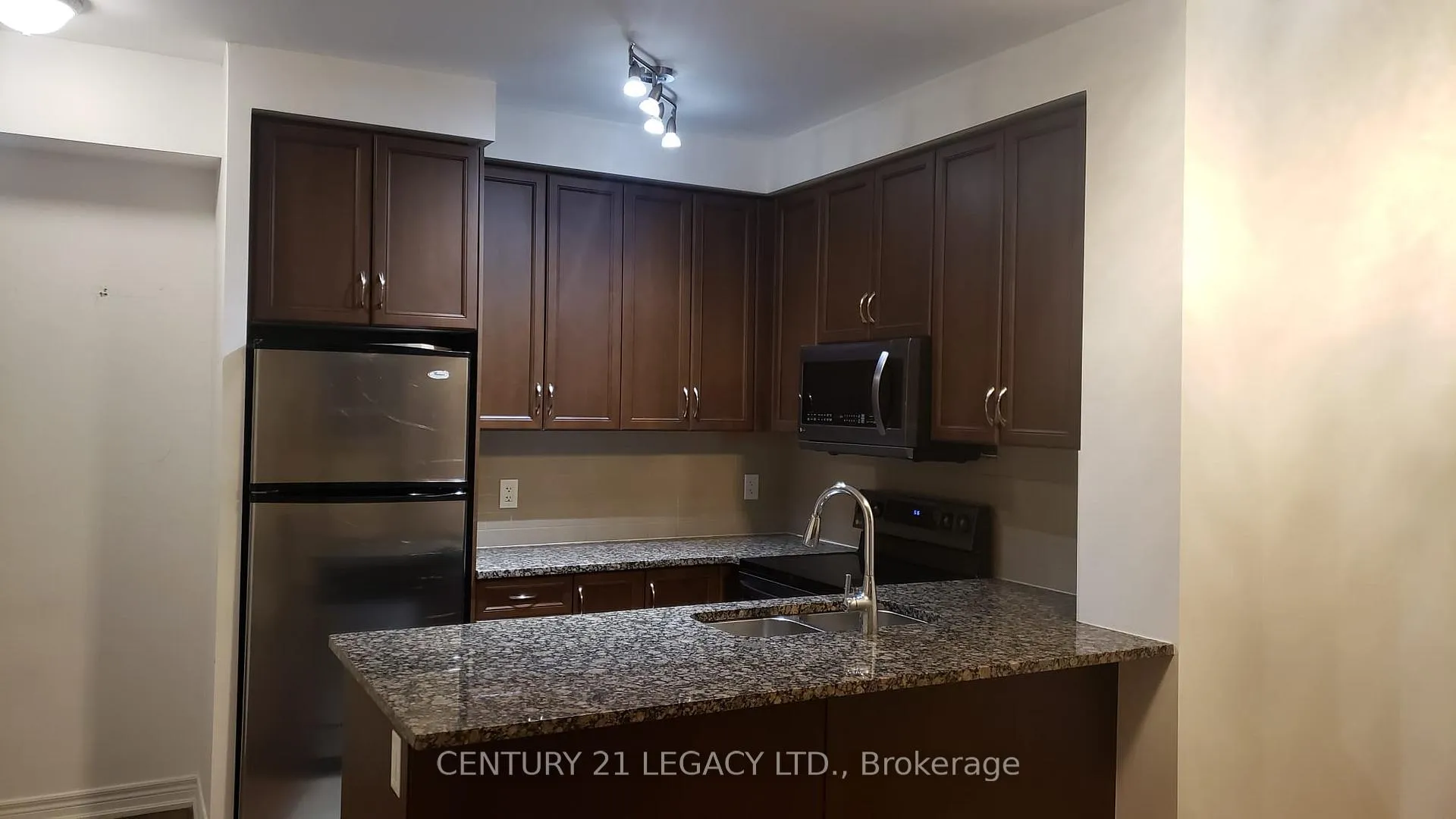 Photo 21 of Unit 1503, 9245 Jane Street, Vaughan, Maple — HOMEH