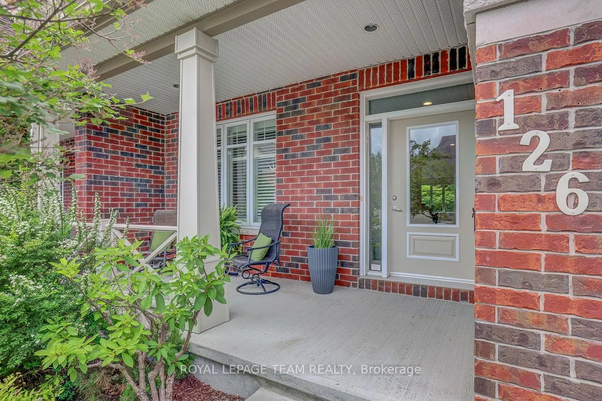 Photo 3 of 126 Solera Circle, Ottawa, Hunt Club Park/Greenboro — HOMEH