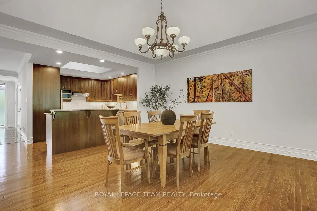 Photo 11 of 126 Solera Circle, Ottawa, Hunt Club Park/Greenboro — HOMEH