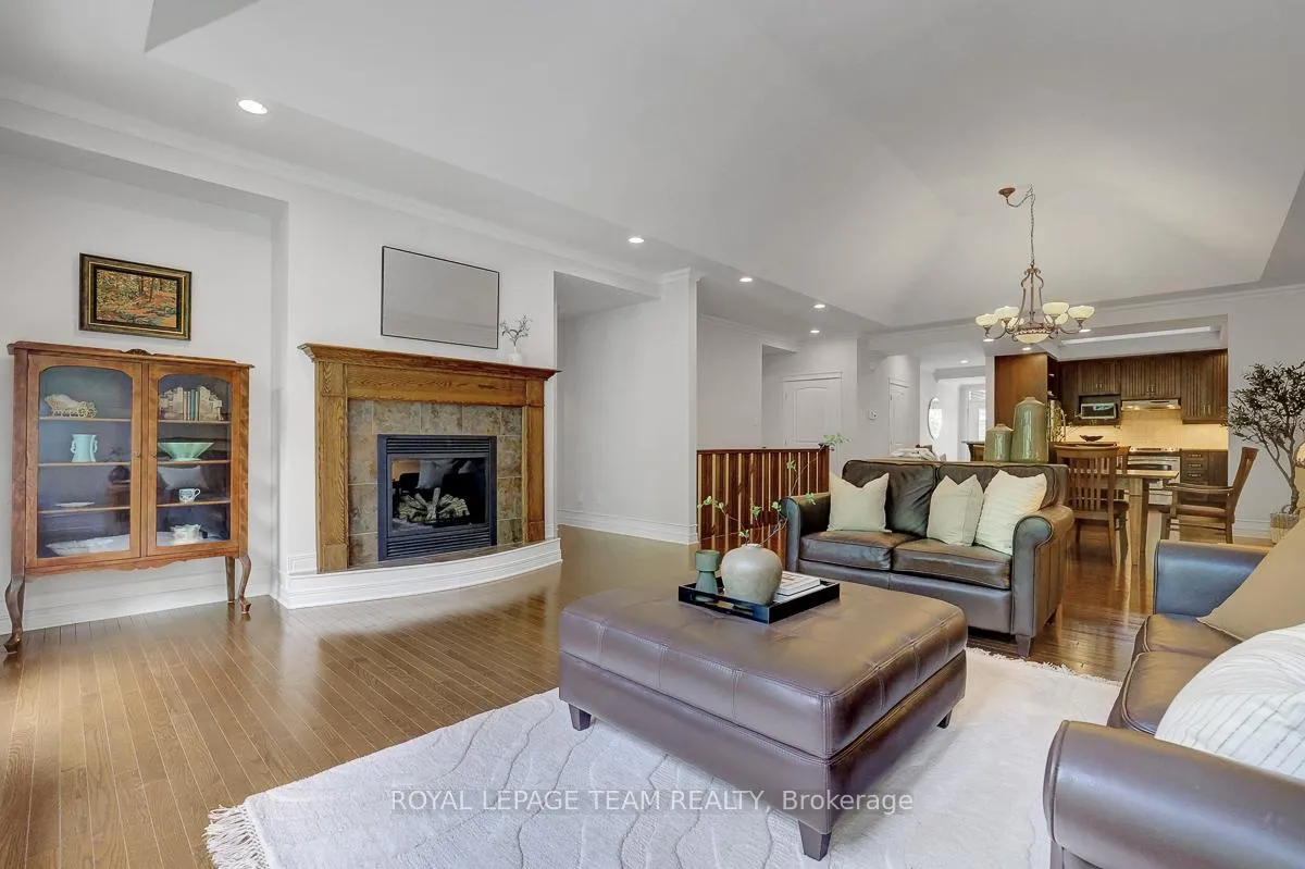 Photo 15 of 126 Solera Circle, Ottawa, Hunt Club Park/Greenboro — HOMEH