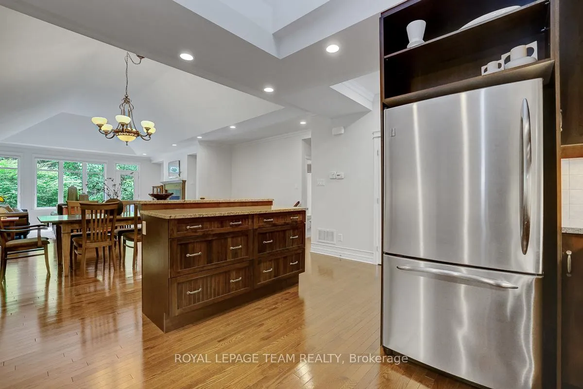 Photo 21 of 126 Solera Circle, Ottawa, Hunt Club Park/Greenboro — HOMEH