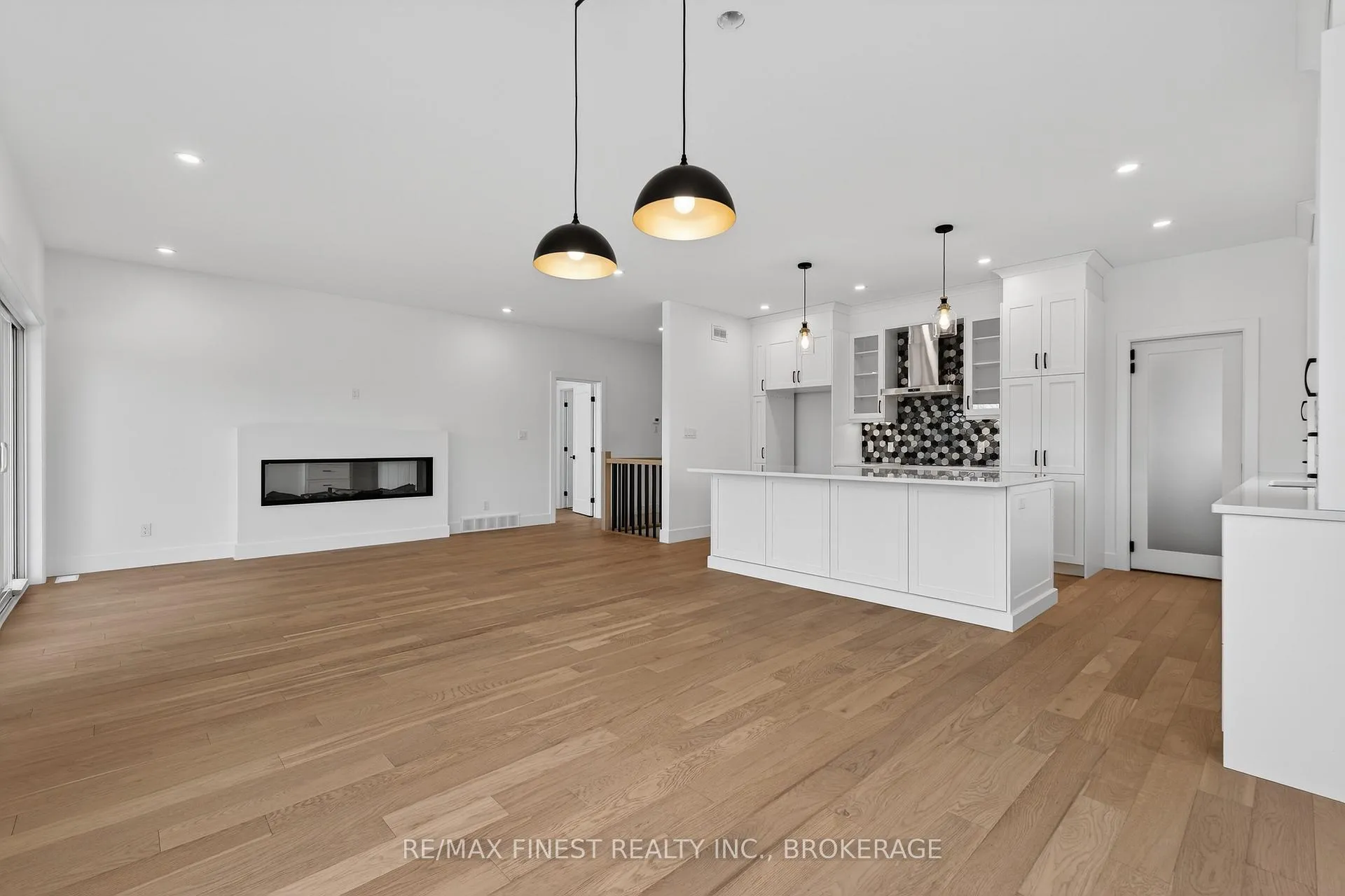 Photo 15 of 1291 Neil Road, Loyalist, Lennox and Addington - South — HOMEH