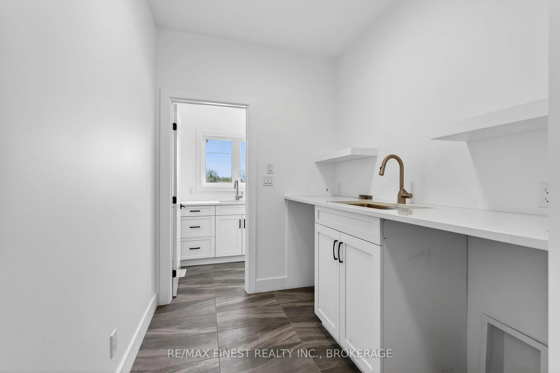 Photo 36 of 1291 Neil Road, Loyalist, Lennox and Addington - South — HOMEH