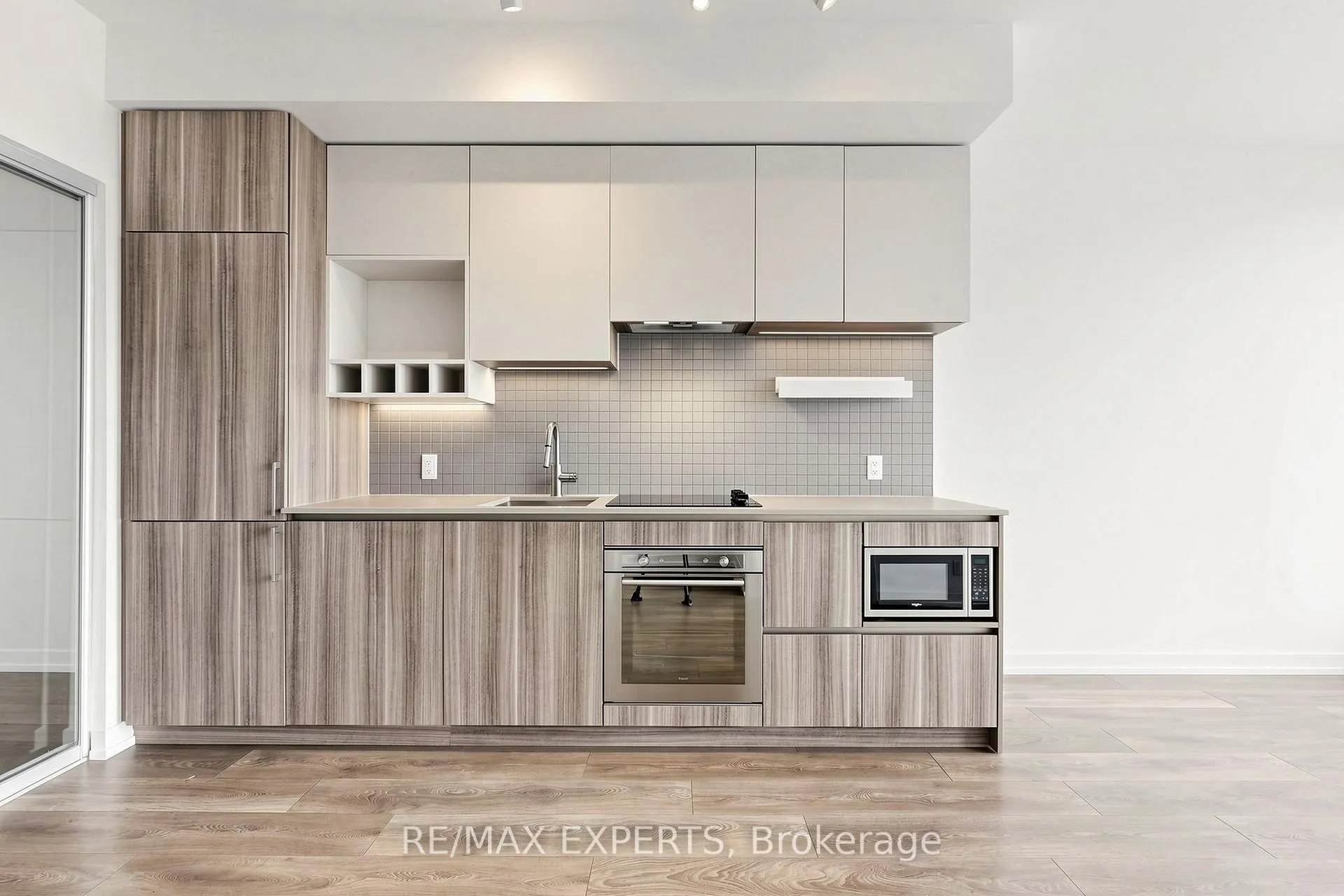 Photo 9 of Unit 2307, 5 Buttermill Avenue, Vaughan, Vaughan Corporate Centre — HOMEH