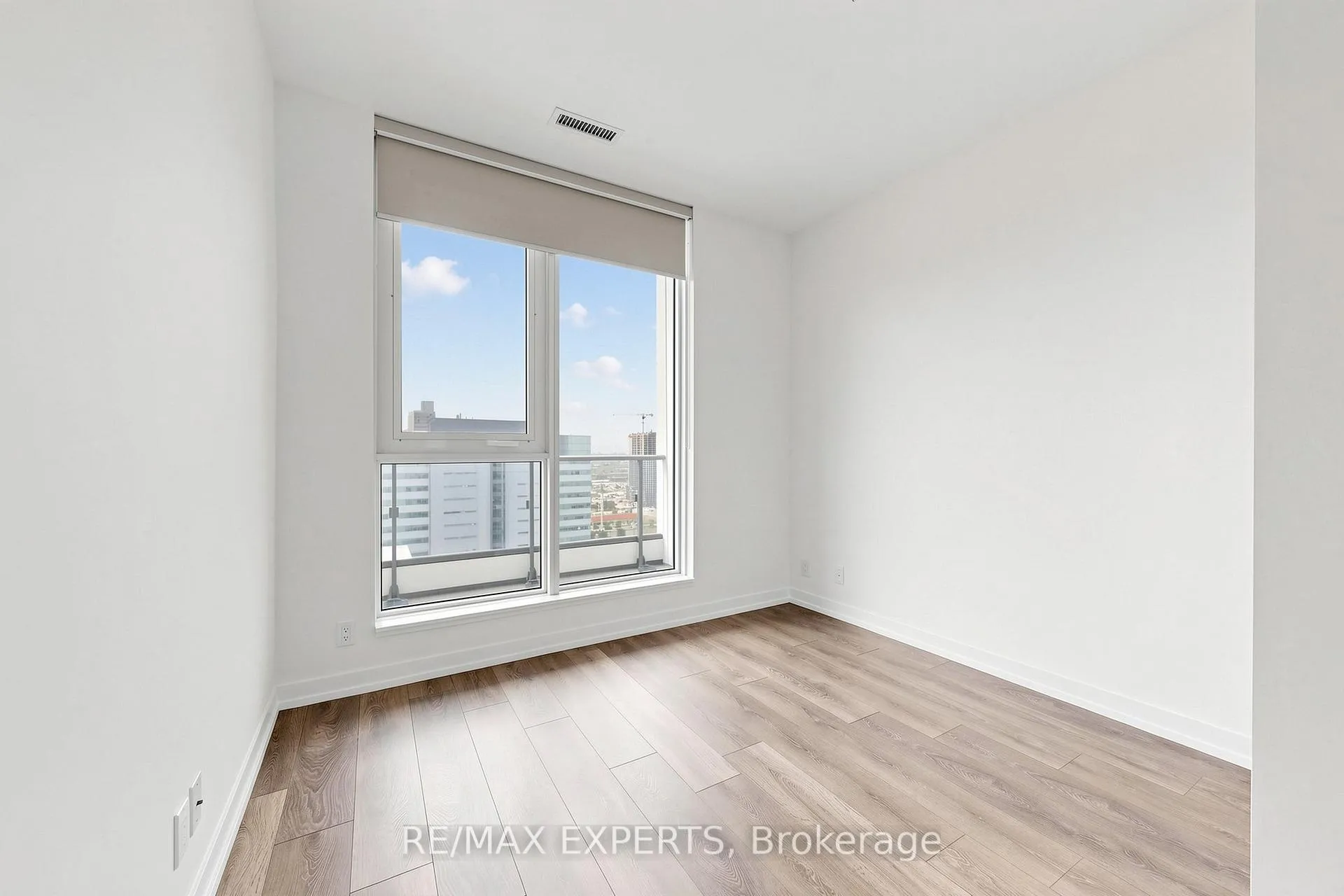 Photo 12 of Unit 2307, 5 Buttermill Avenue, Vaughan, Vaughan Corporate Centre — HOMEH