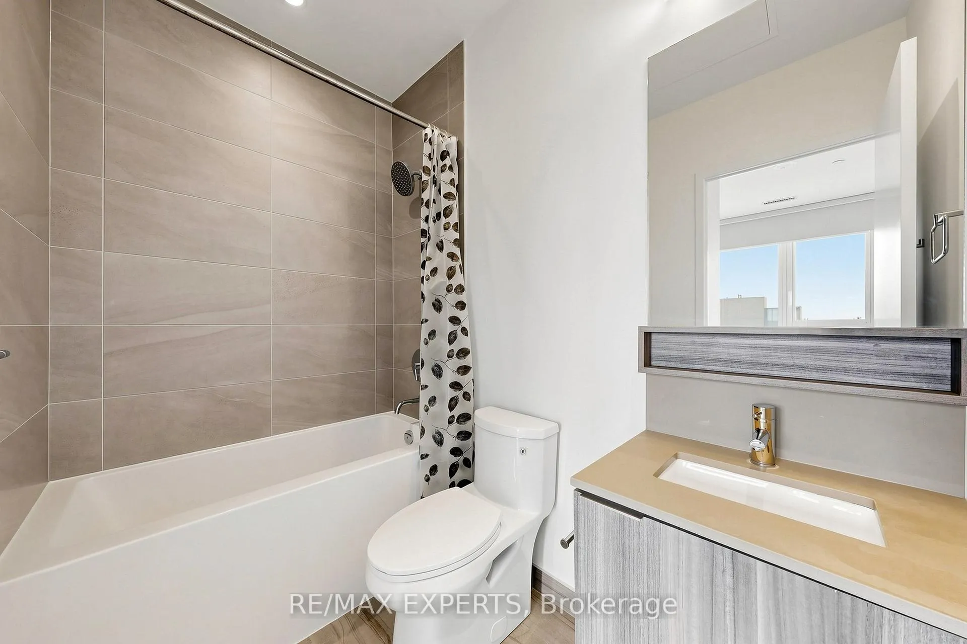 Photo 19 of Unit 2307, 5 Buttermill Avenue, Vaughan, Vaughan Corporate Centre — HOMEH