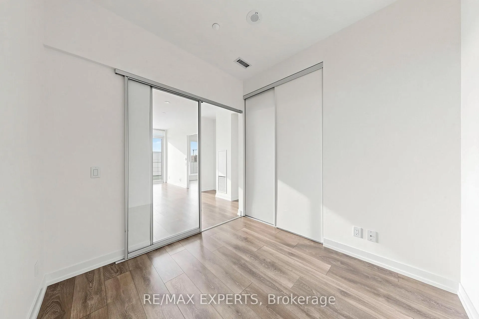 Photo 23 of Unit 2307, 5 Buttermill Avenue, Vaughan, Vaughan Corporate Centre — HOMEH