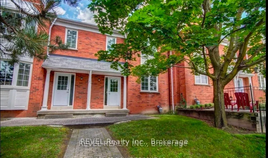 Front of Unit 56, 10 Bassett Boulevard