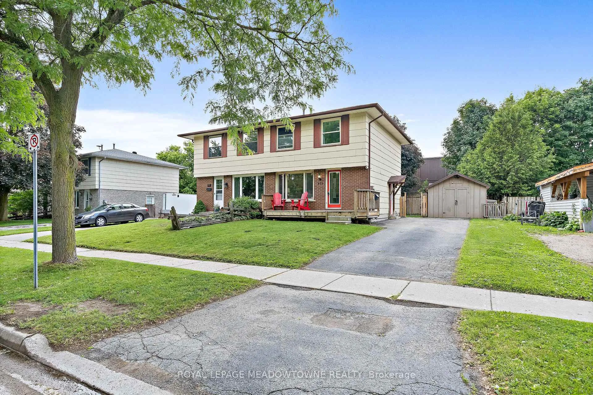 Photo 1 of 370 Argyll Street, Centre Wellington, Fergus — HOMEH